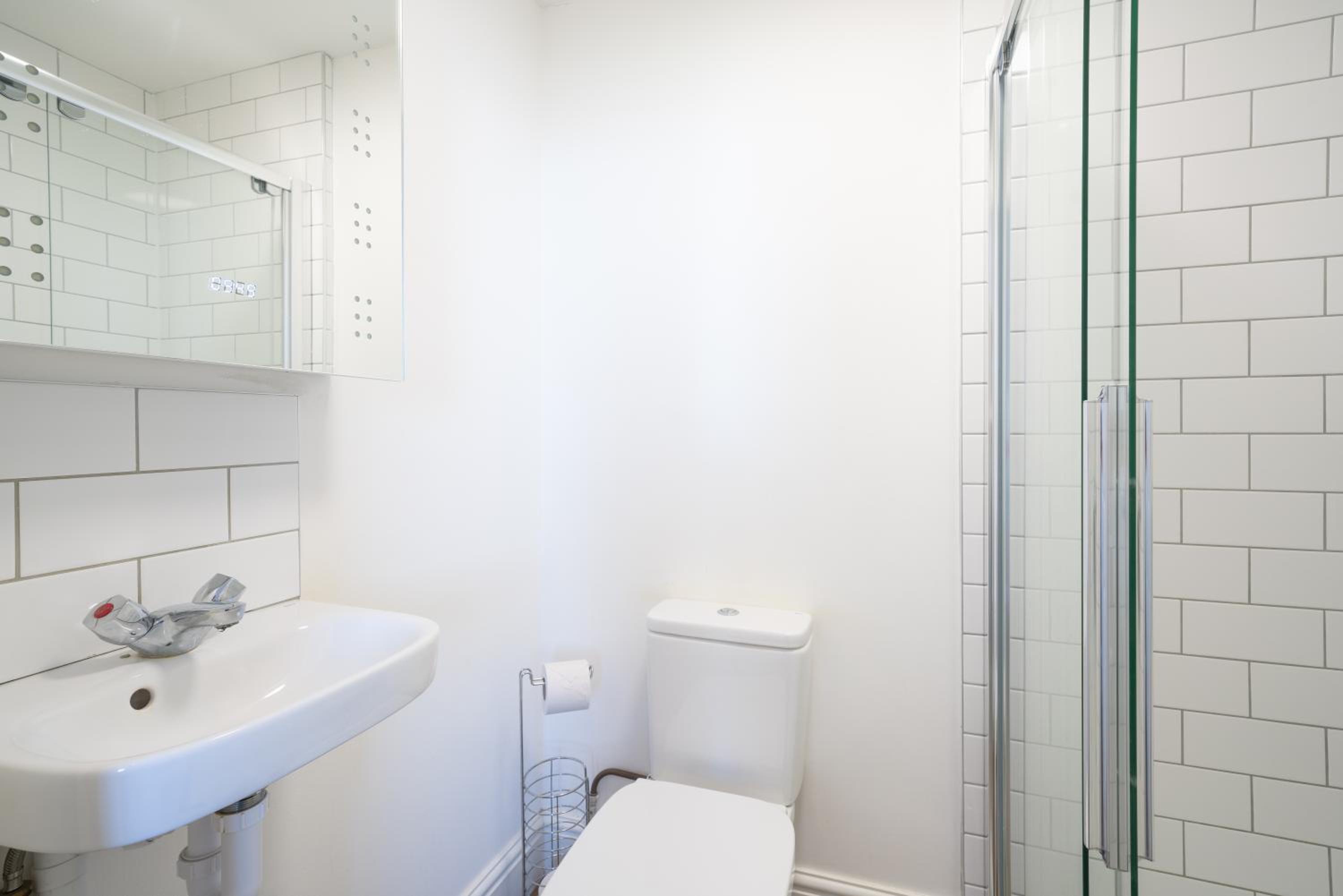 Deluxe Double Room with Sea View - Photo 4