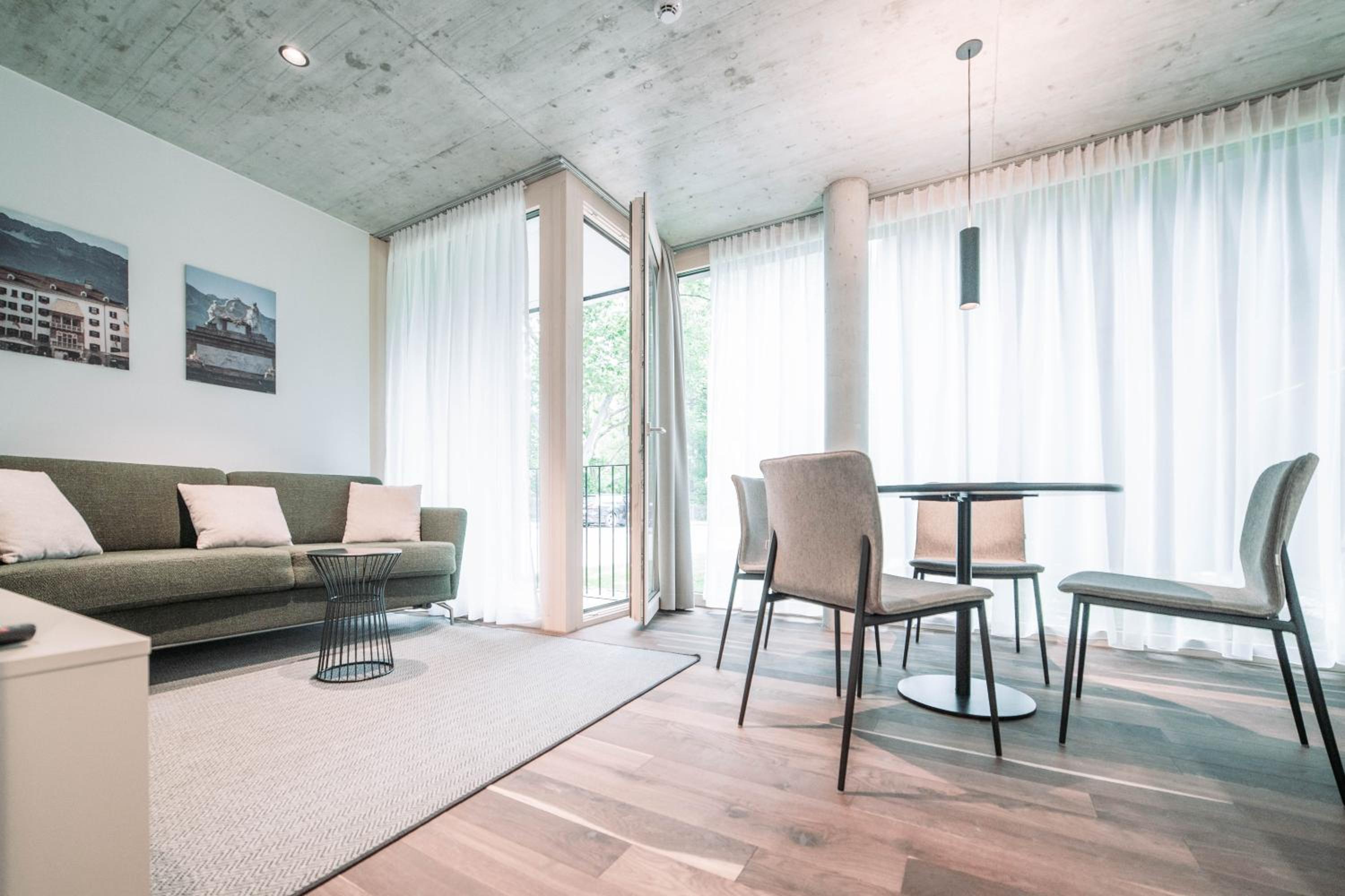 Large Apartment Deluxe photo 1