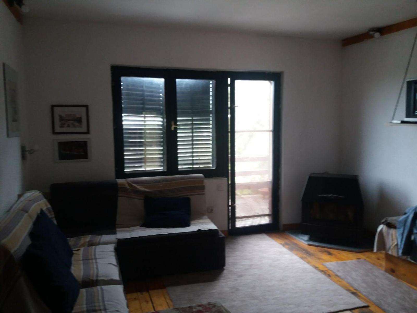 One-Bedroom House photo 1