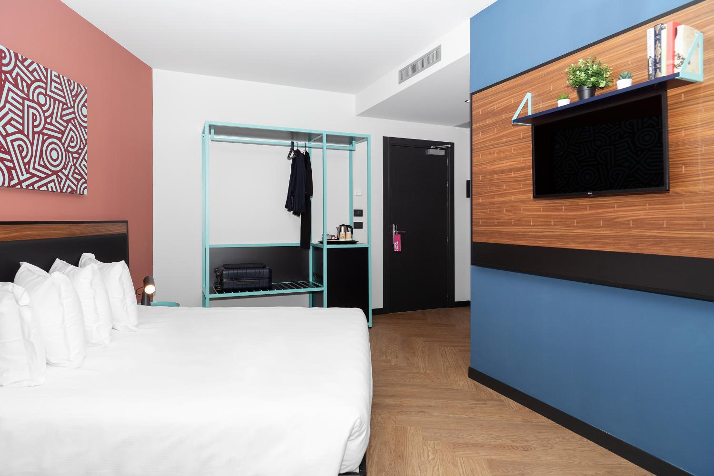Double Room - Photo 2