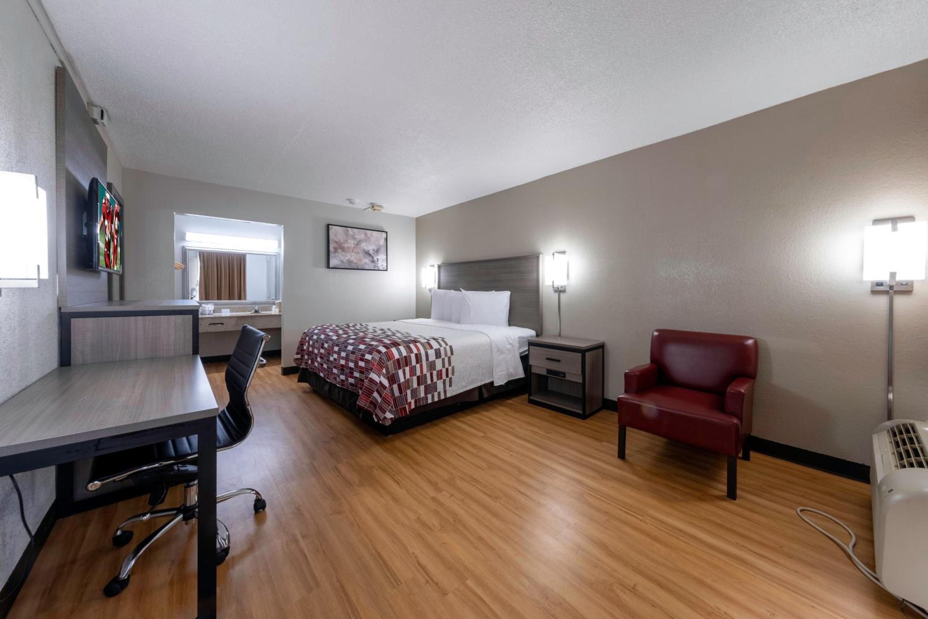 Superior King Room Smoke Free - Photo 7
