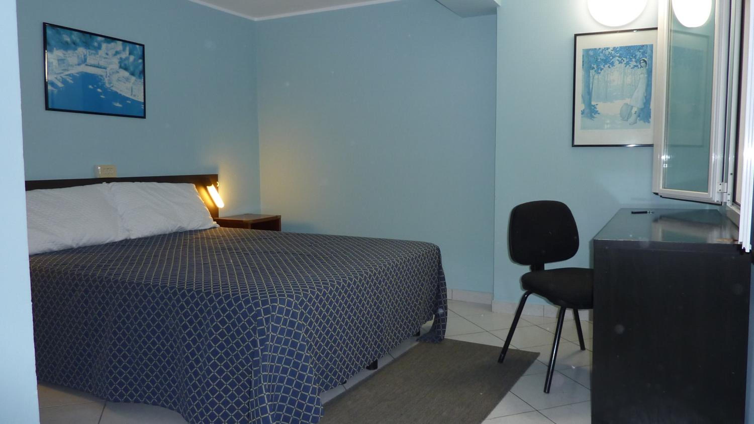 Economy Double Room - Photo 1