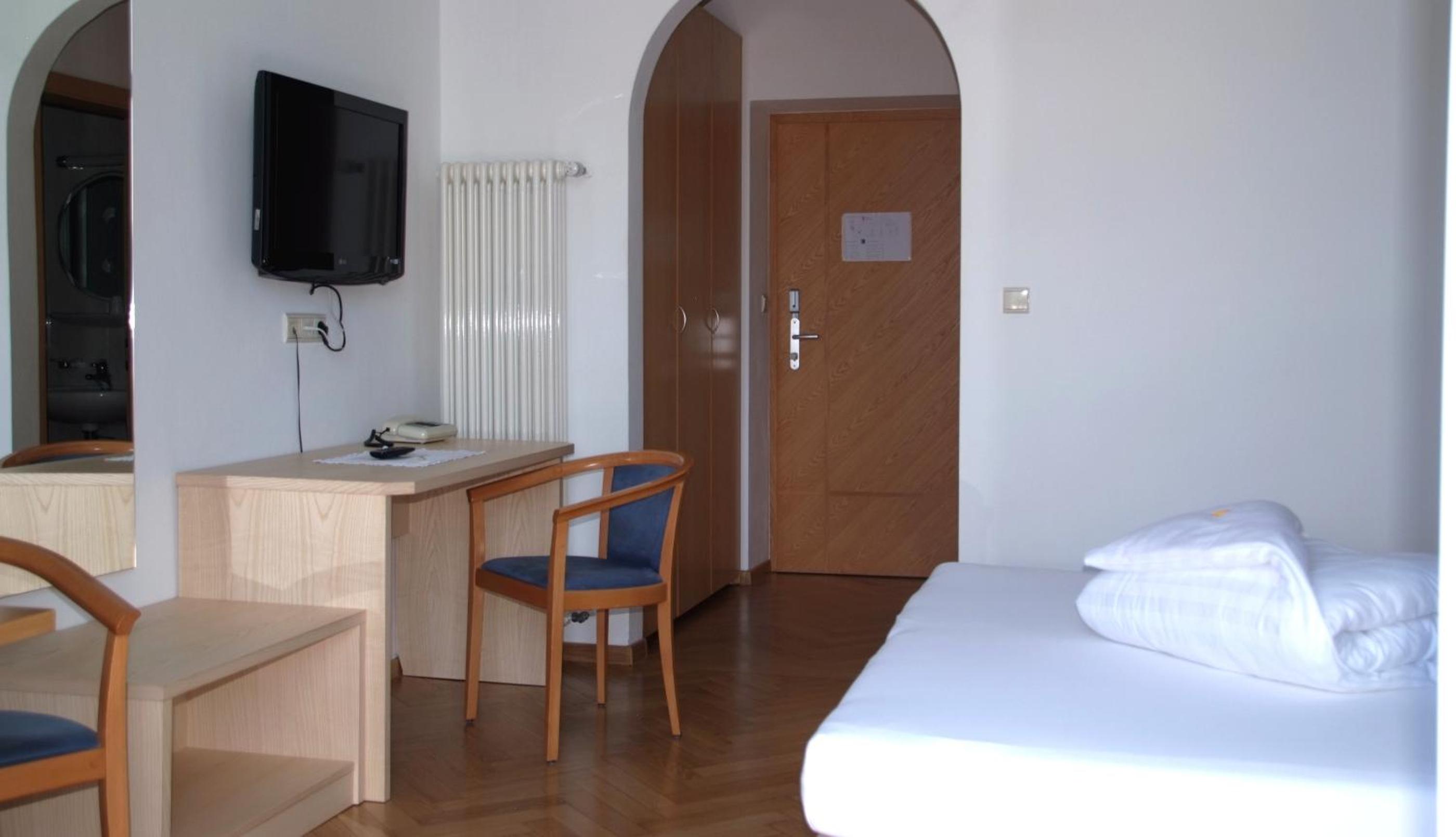 Comfort Twin/Double Room - Photo 3