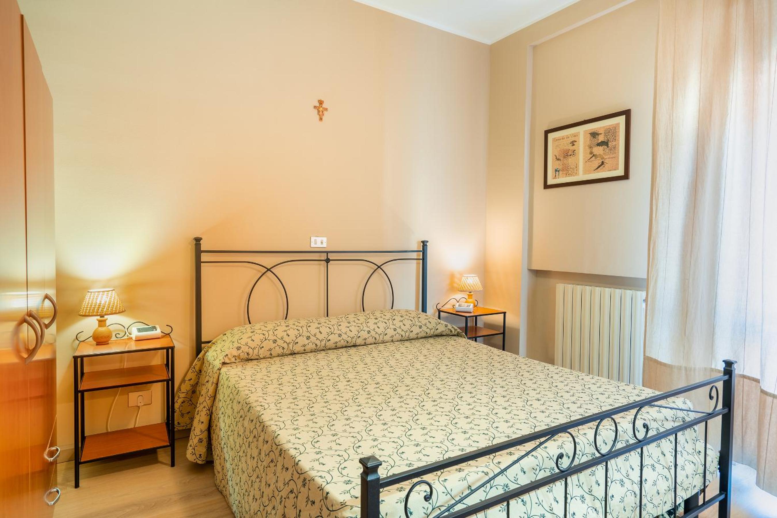 Double Room - Photo 13