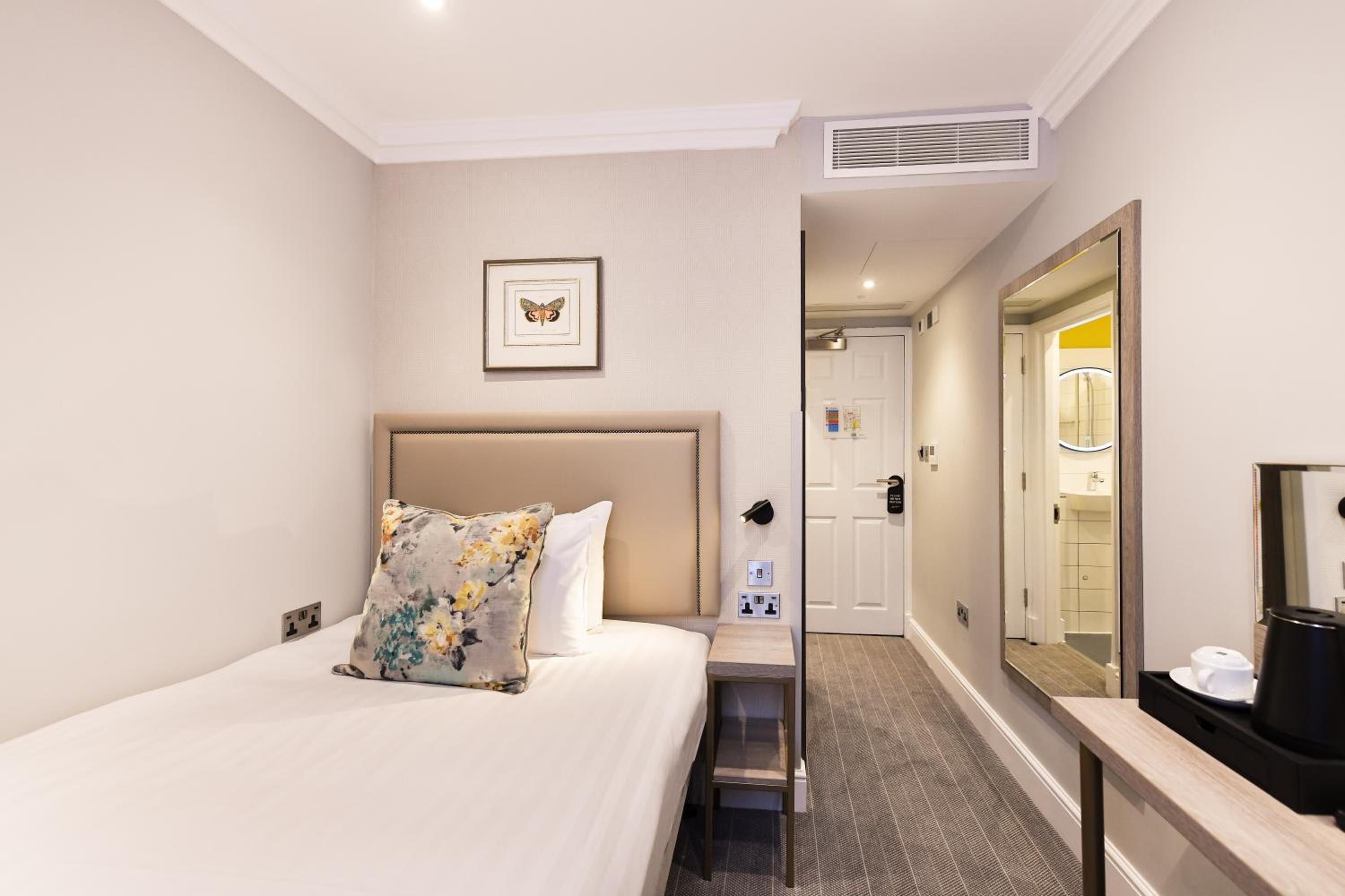 Single Room photo 1