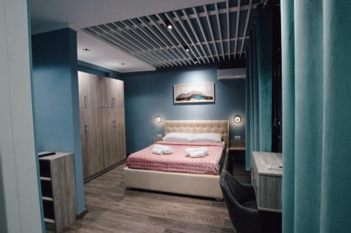 King Room With Balcony