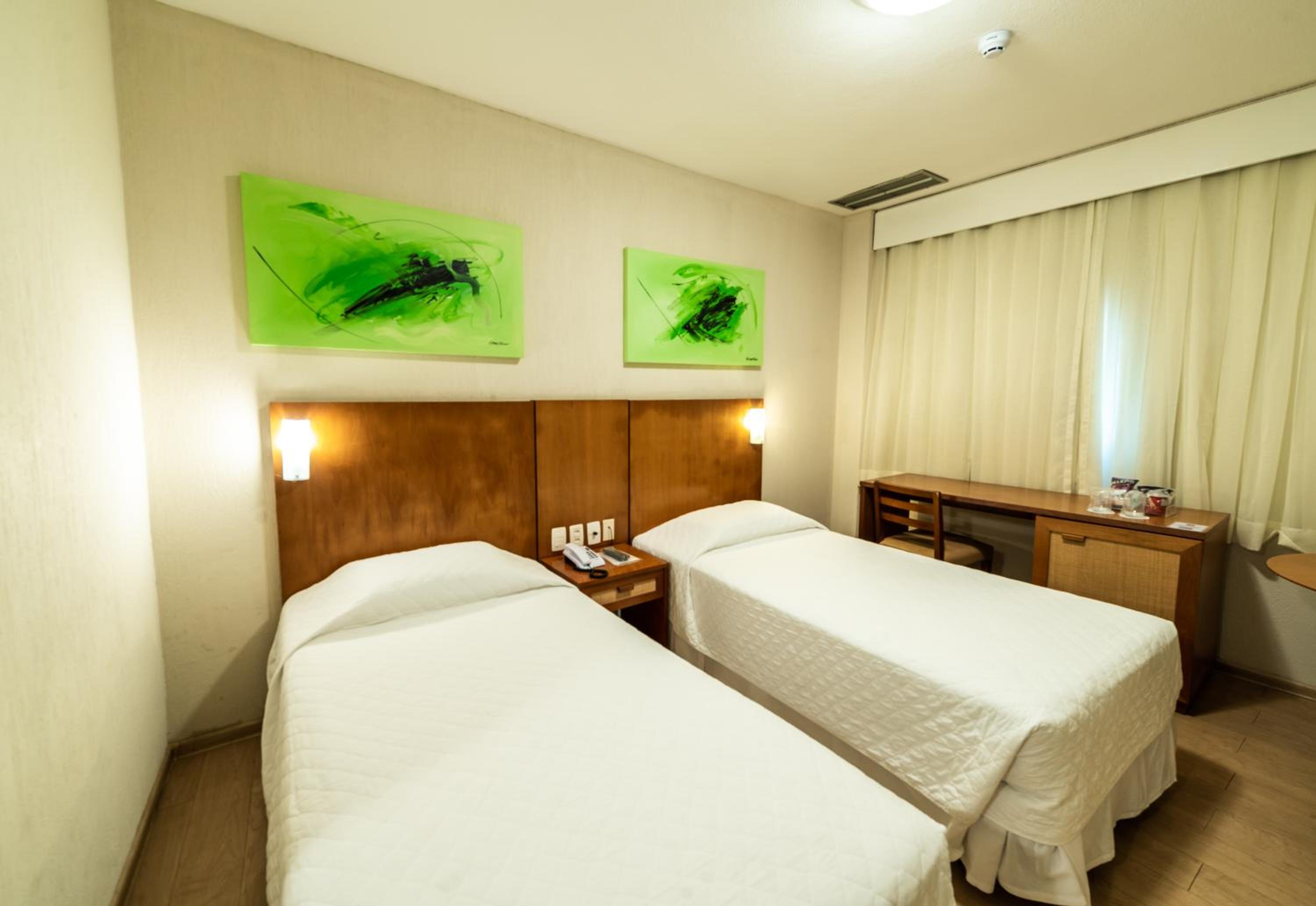 Standard Single Room - Photo 2