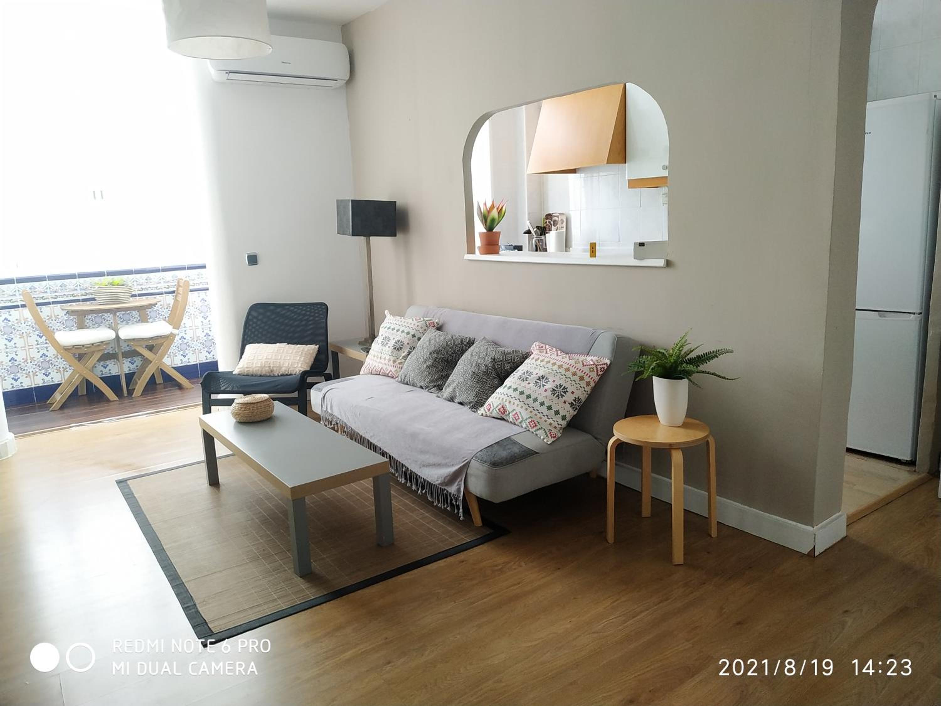 Apartamento con Balcón