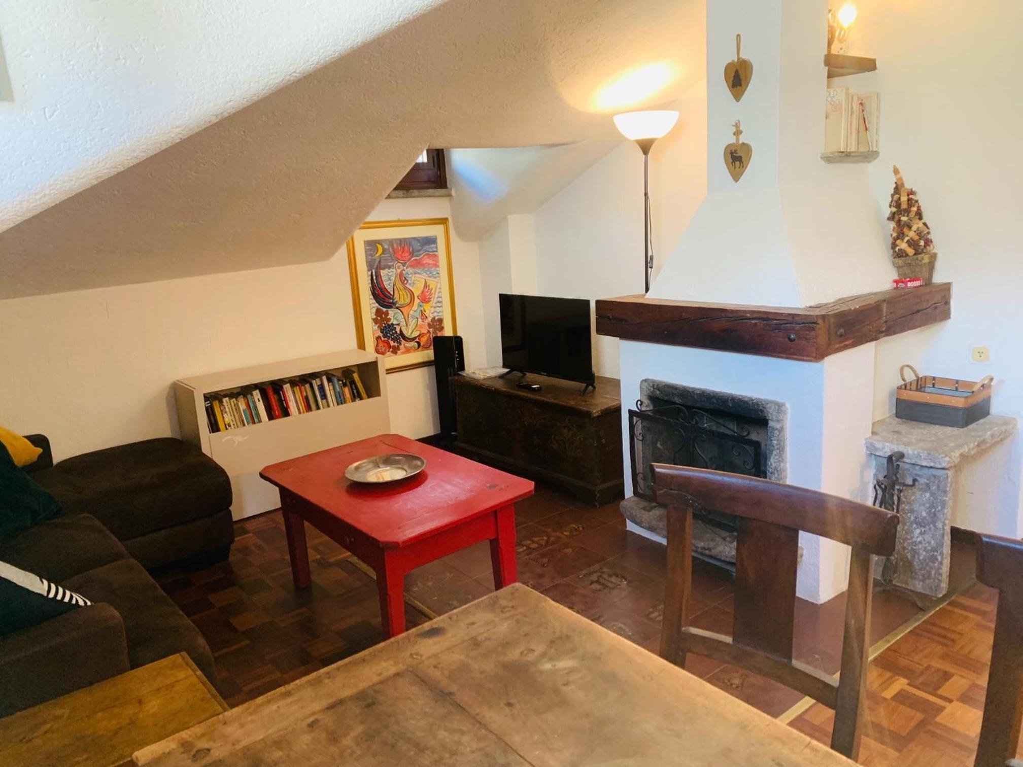 Two-Bedroom Apartment - Photo 10