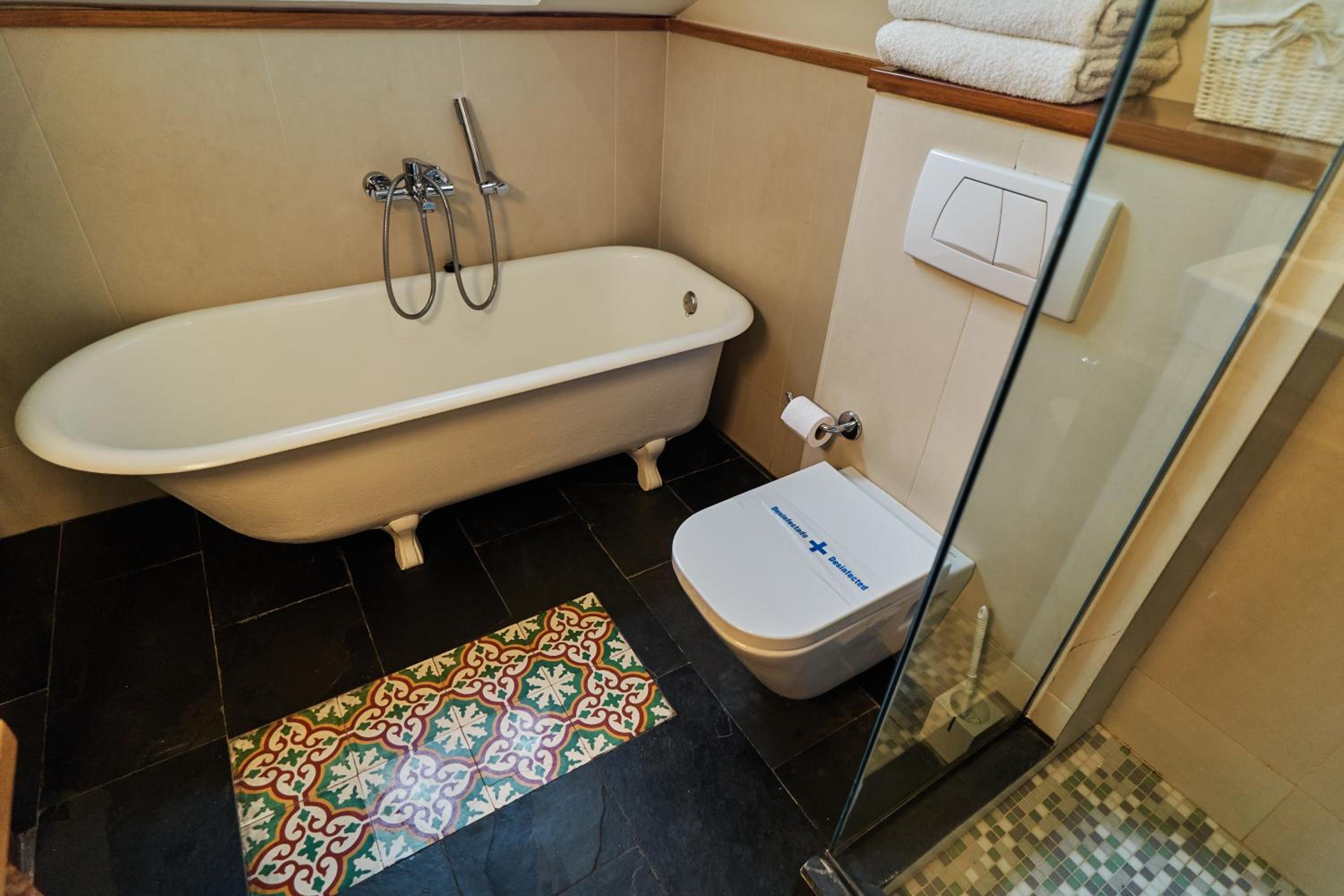 Special Offer - Double or Twin Room - Photo 18