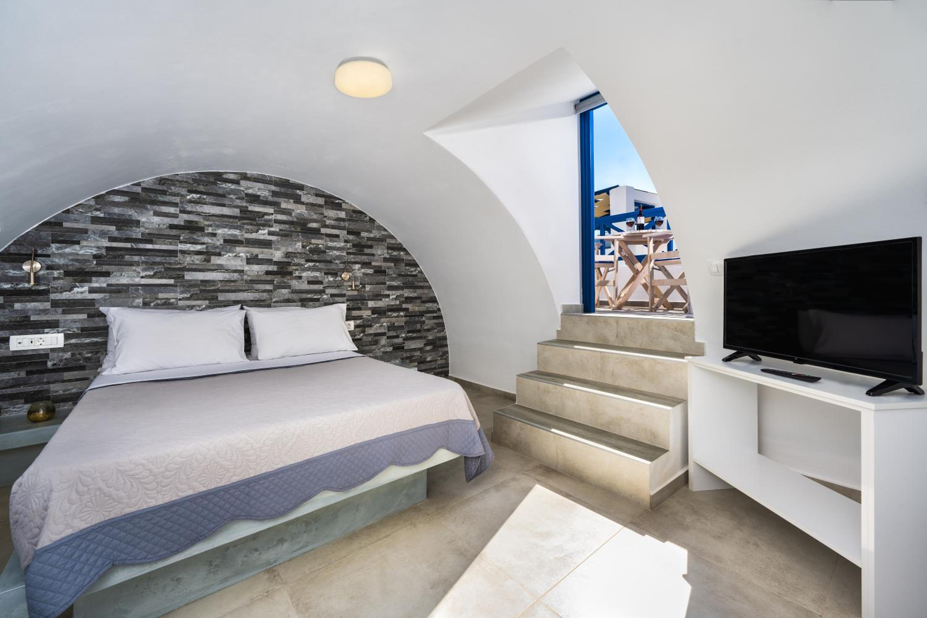 Junior Suite with Sea View - Photo 1
