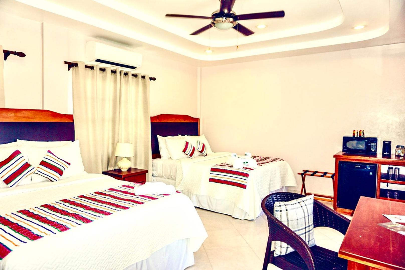 Queen Suite (Islander Dream Suite) photo 1