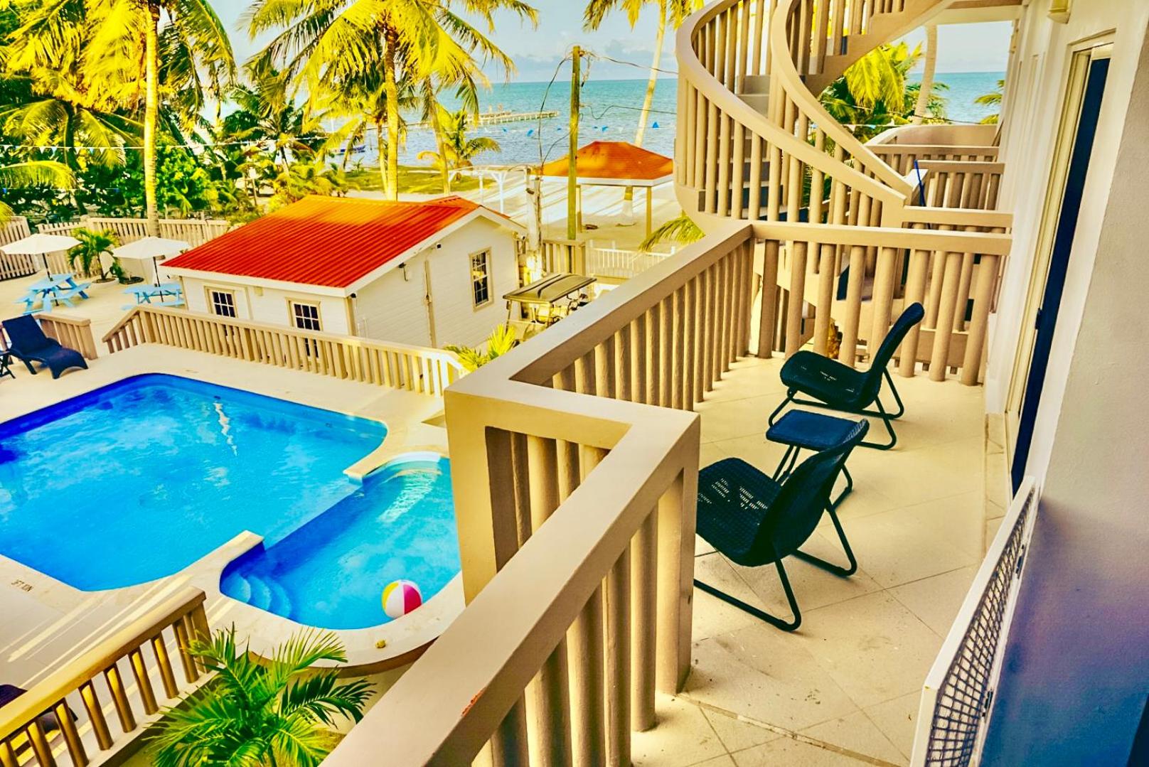 Queen Suite (Islander Dream Suite) photo 3