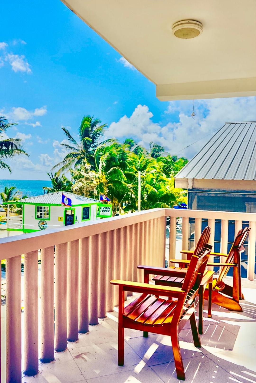 Studio with Sea View (Islander Seaview Suite) photo 3