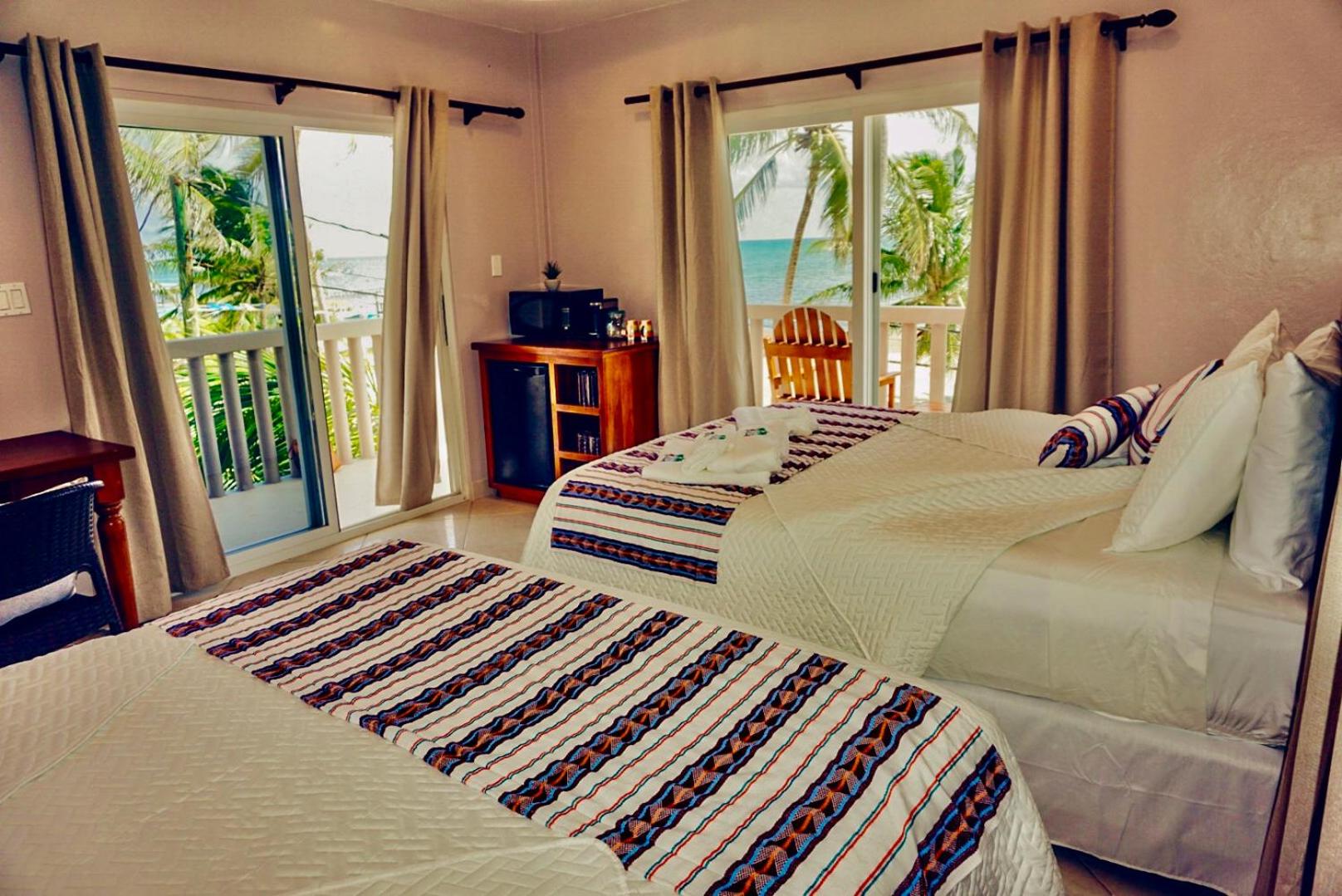 Studio with Sea View (Islander Seaview Suite) photo 2