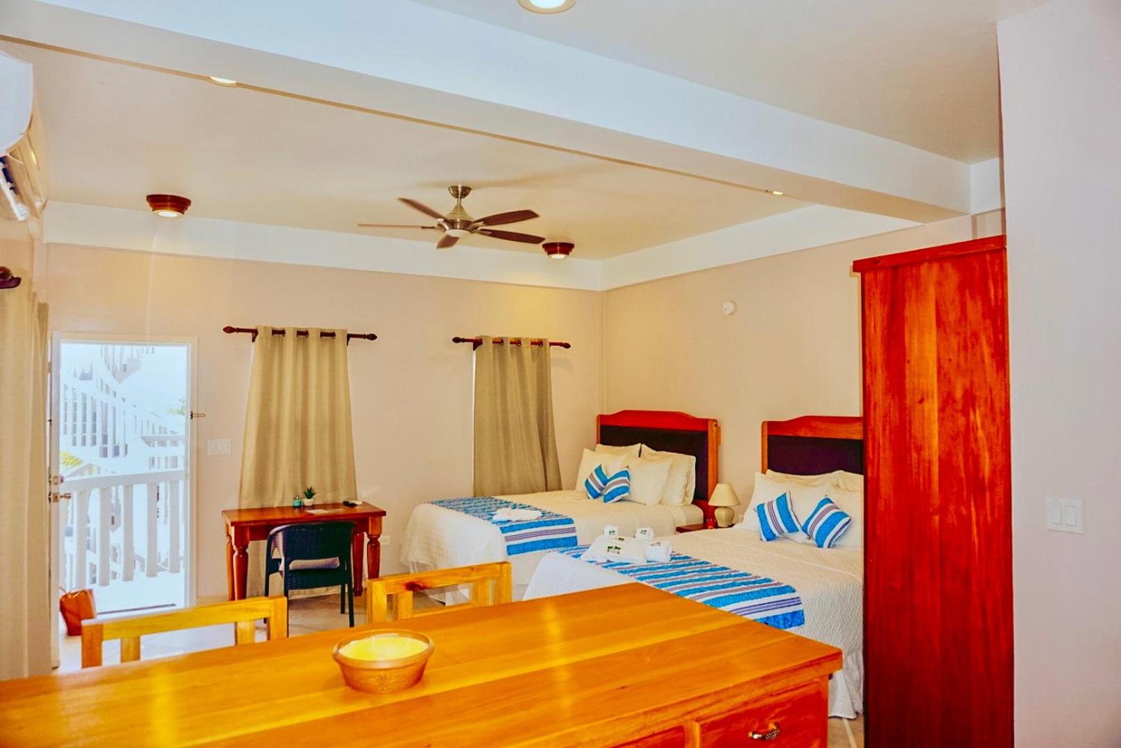 Suite (Islander Studio Villa) photo 2