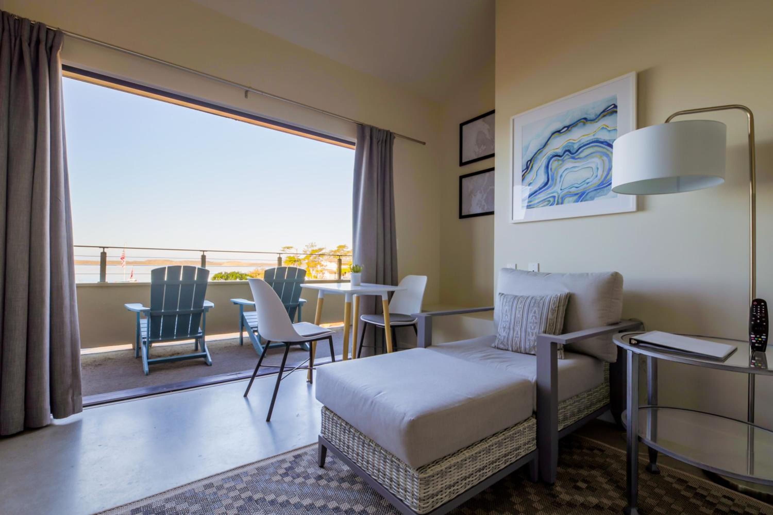 211 Cambria photo 1