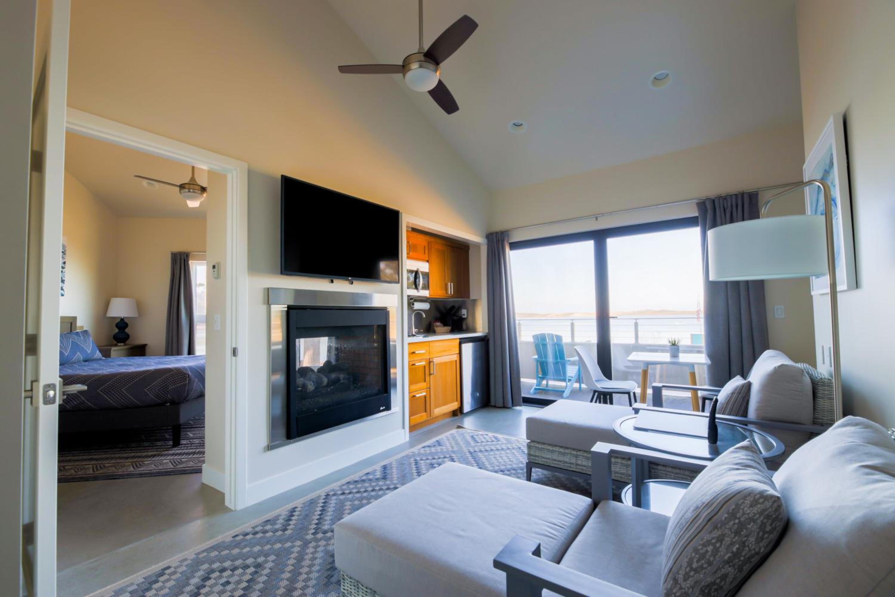 211 Cambria photo 3