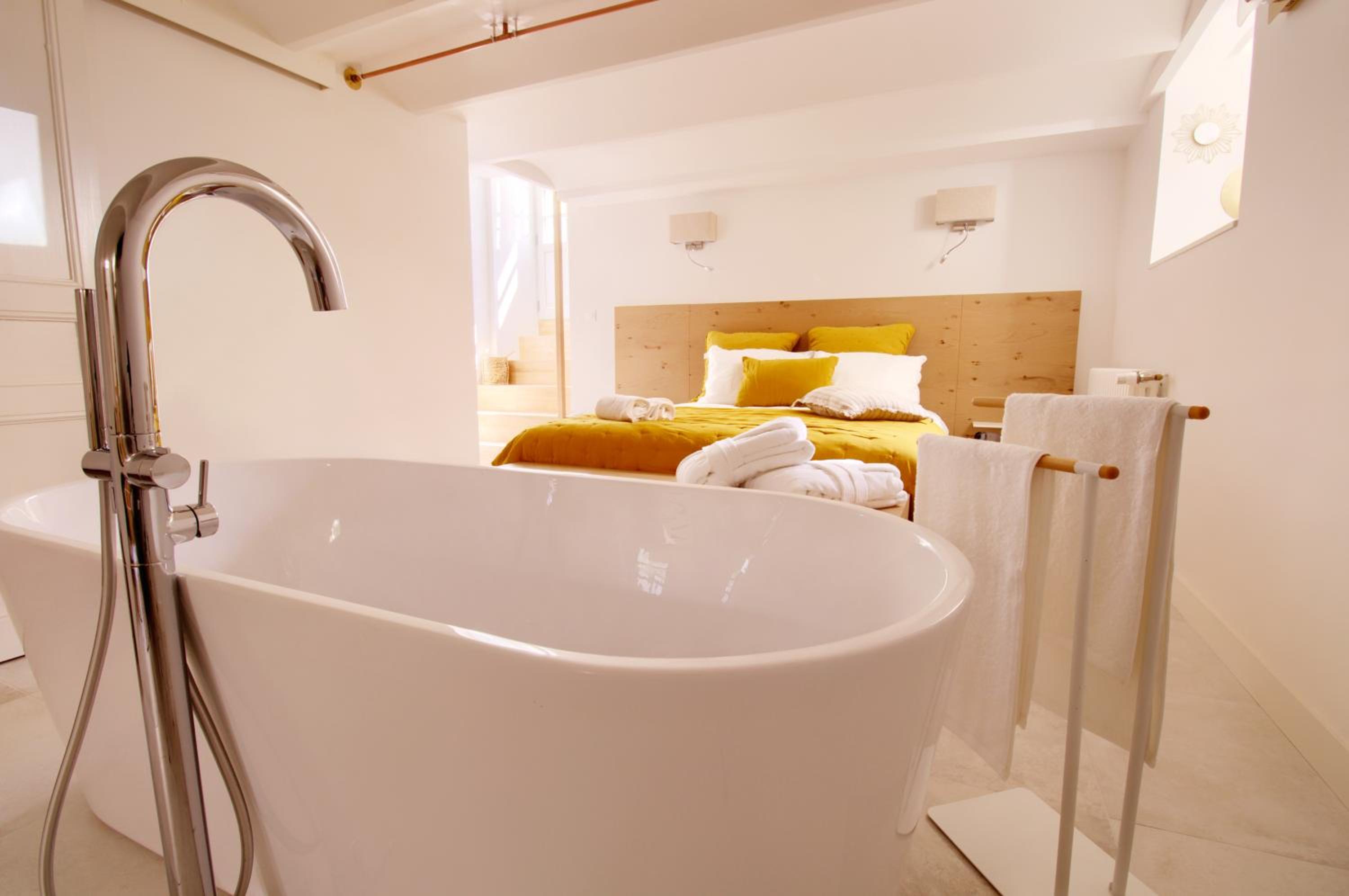 Queen Room with Spa Bath photo 1