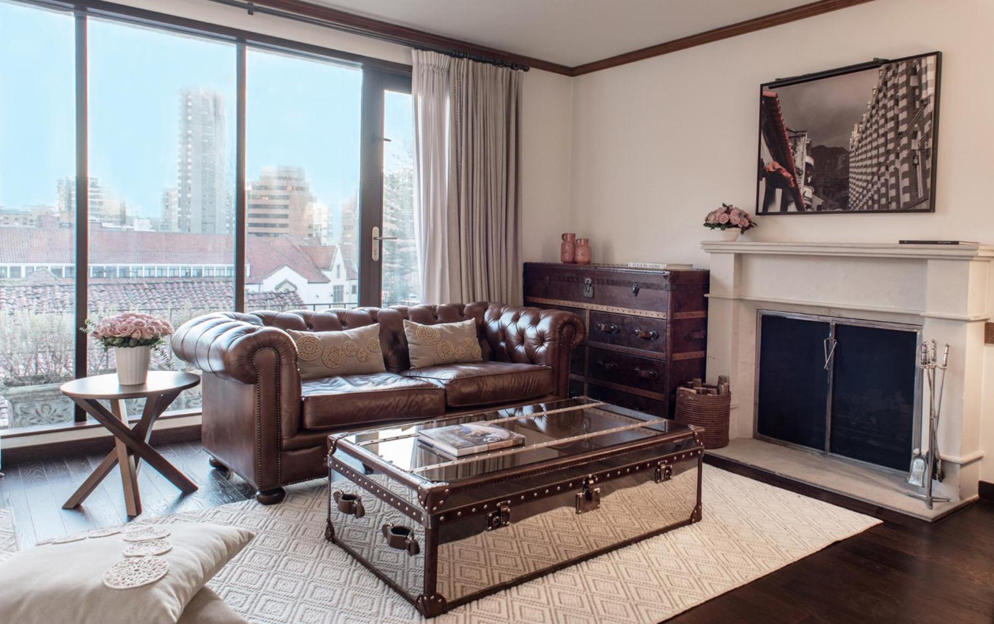  Executive Suite Fireplace King - Photo 4