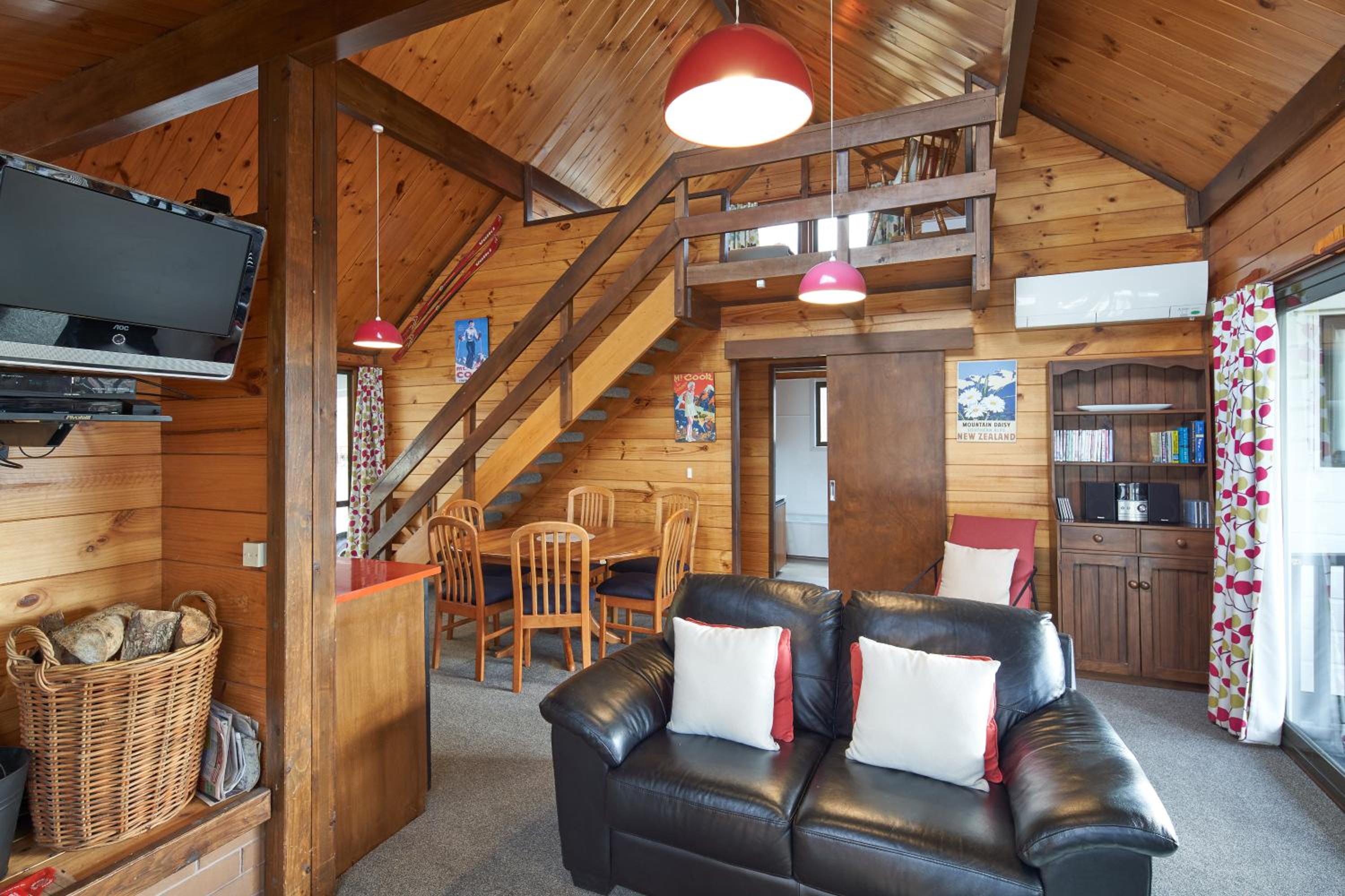 Three-Bedroom House photo 1