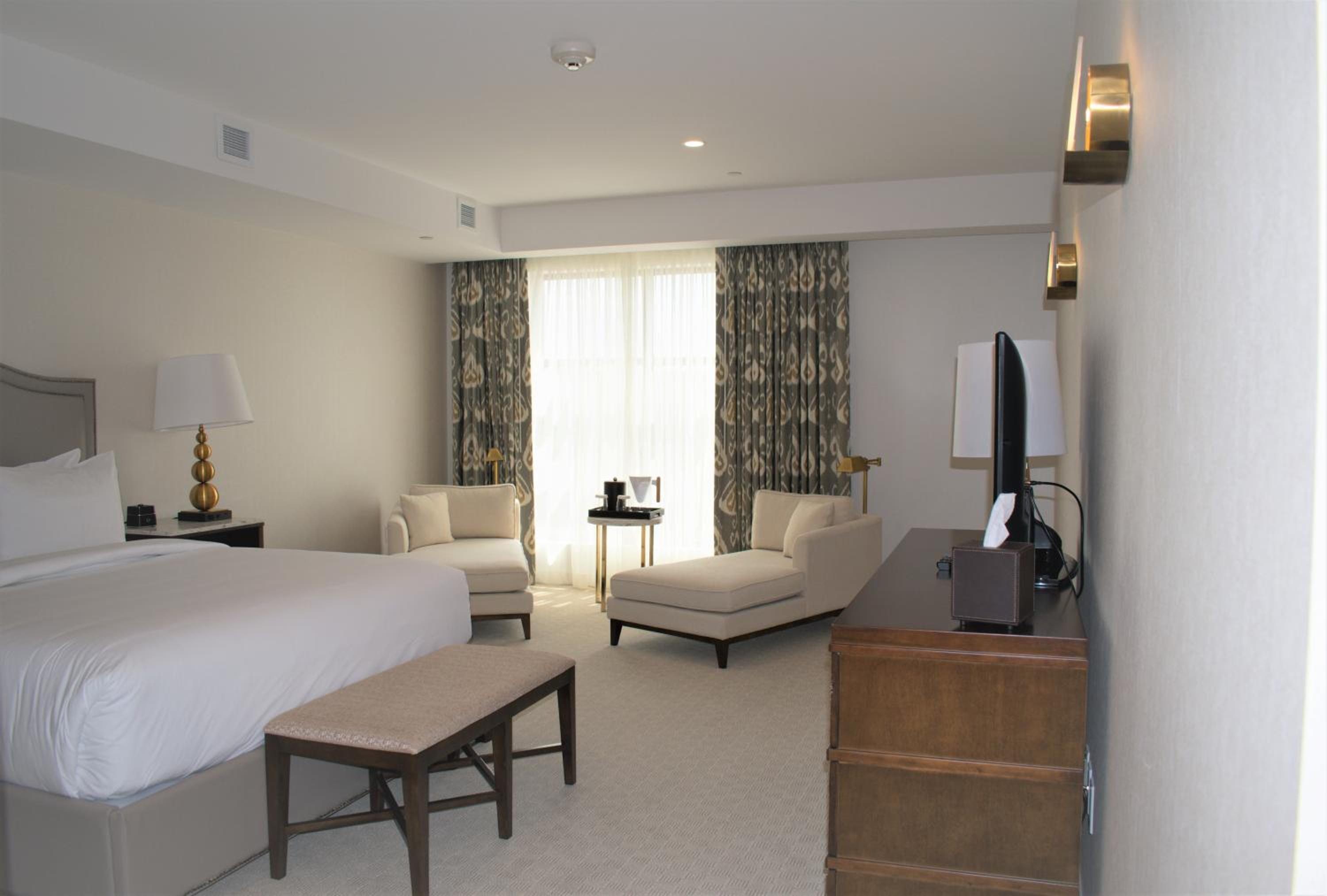 	 Accessible Lakeview King- Yoga & Wellness Activities - Photo 3