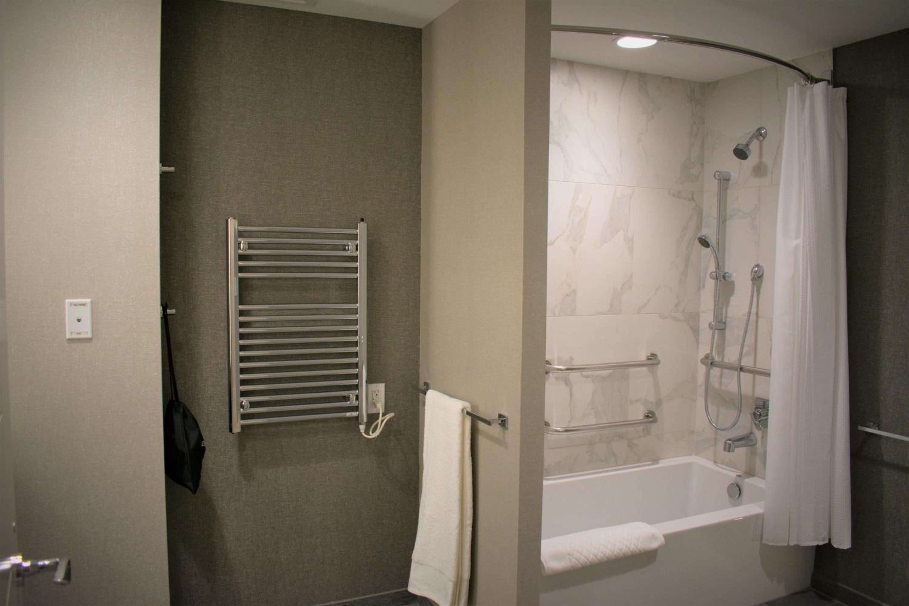 	 Accessible Lakeview King- Yoga & Wellness Activities - Photo 2