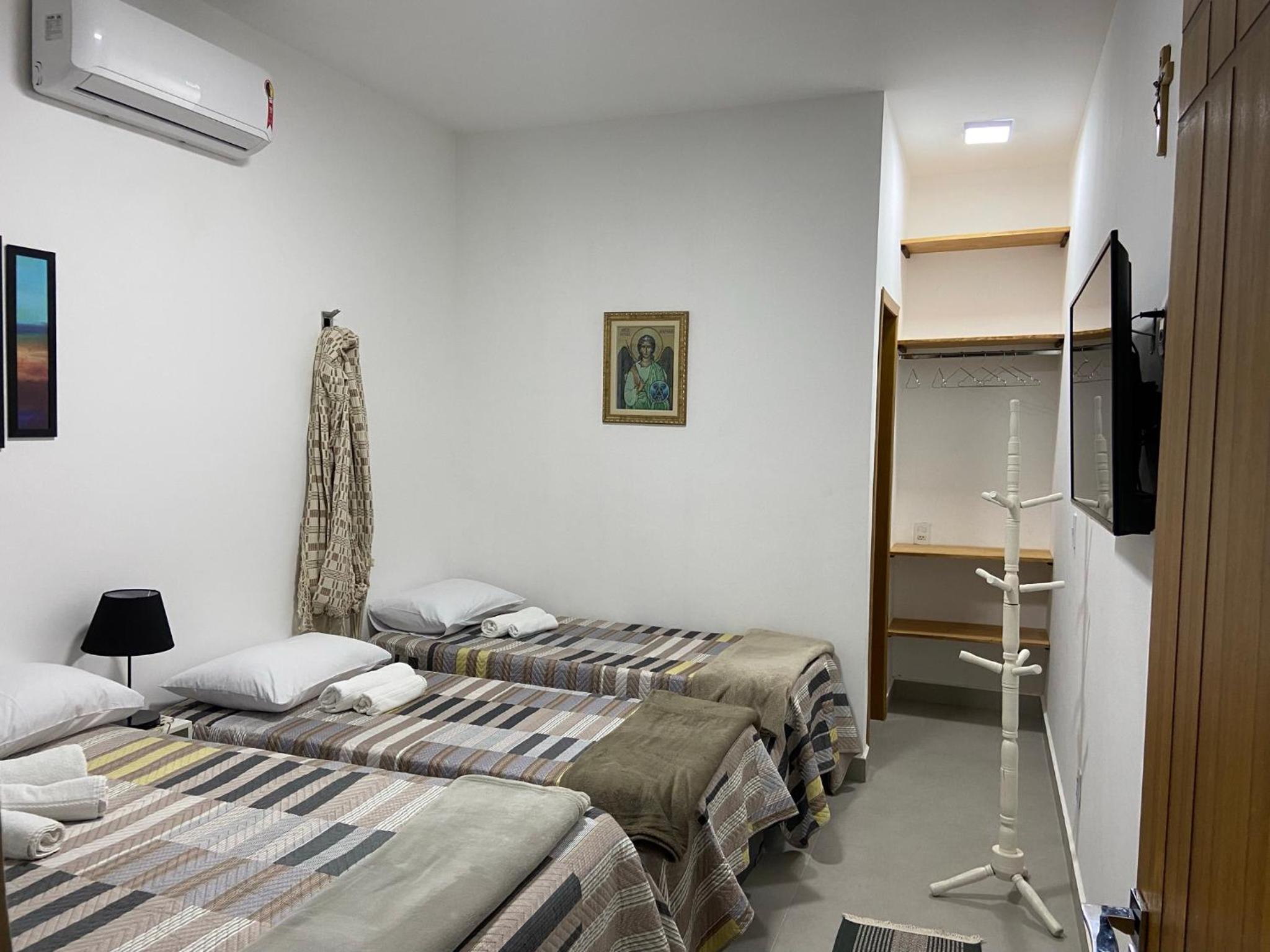 Deluxe Quadruple Room - Photo 8