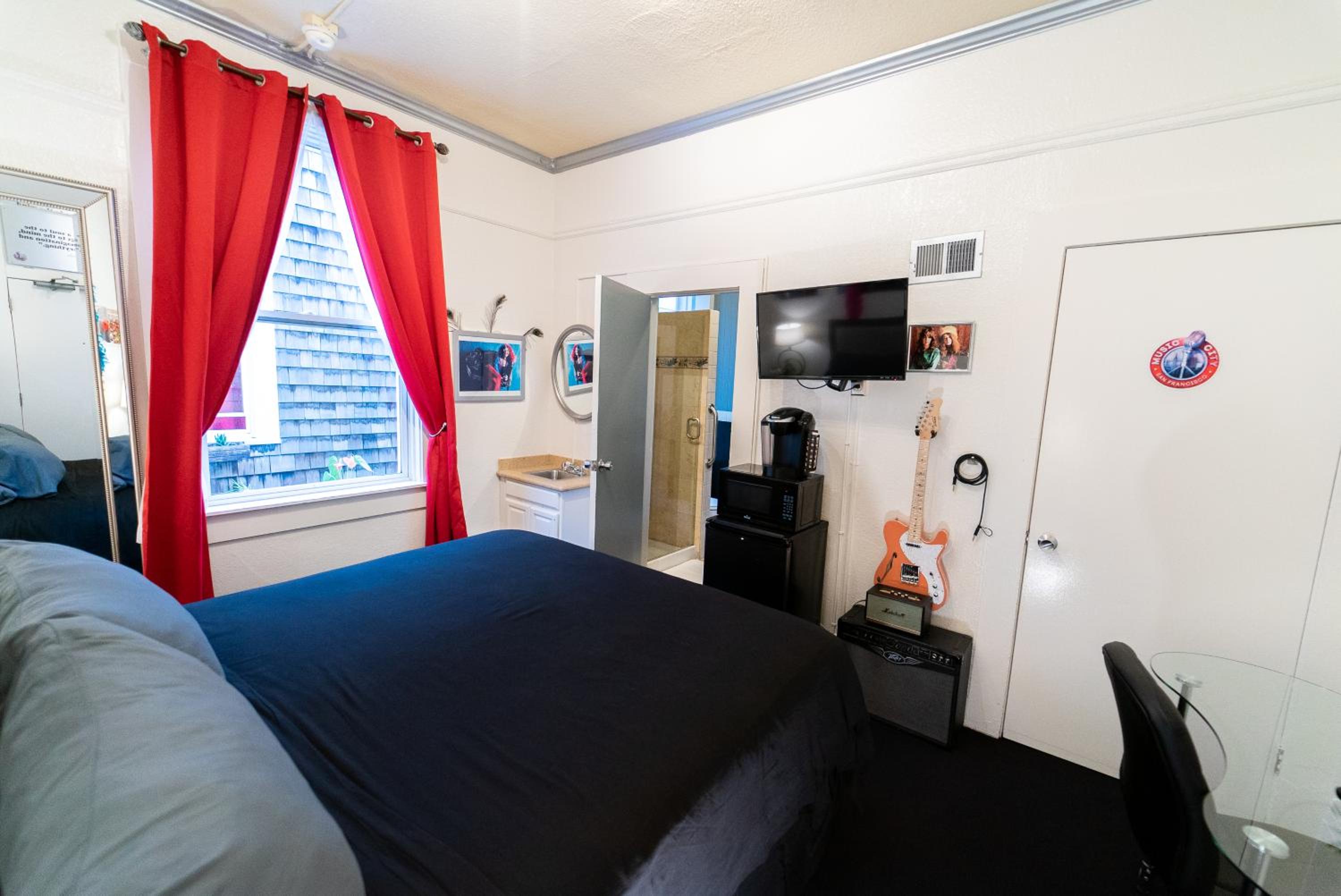 Janis Joplin Room - Photo 4