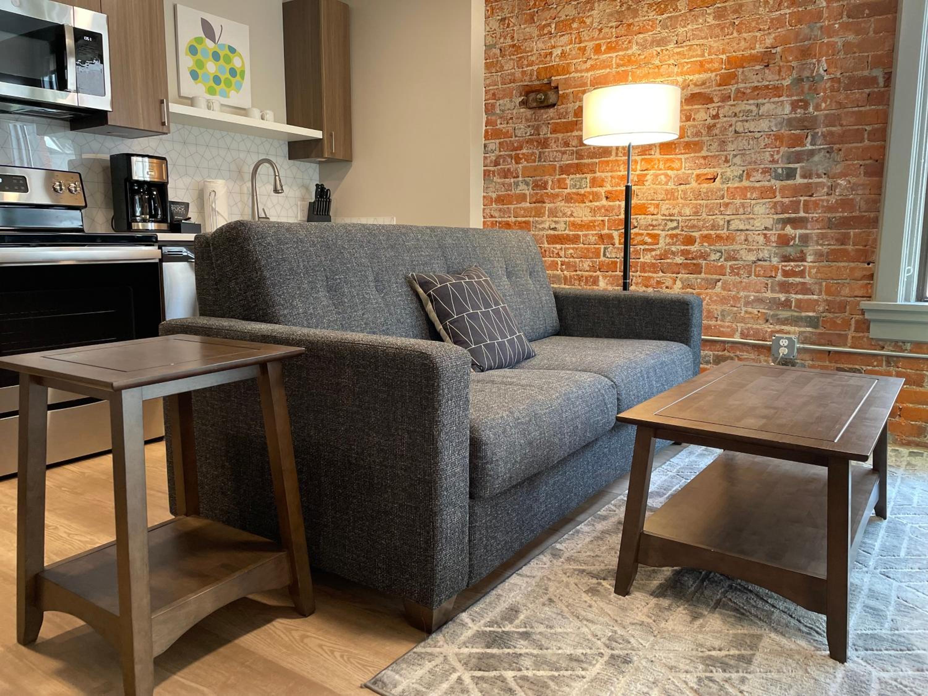 One-Bedroom Apartment photo 2
