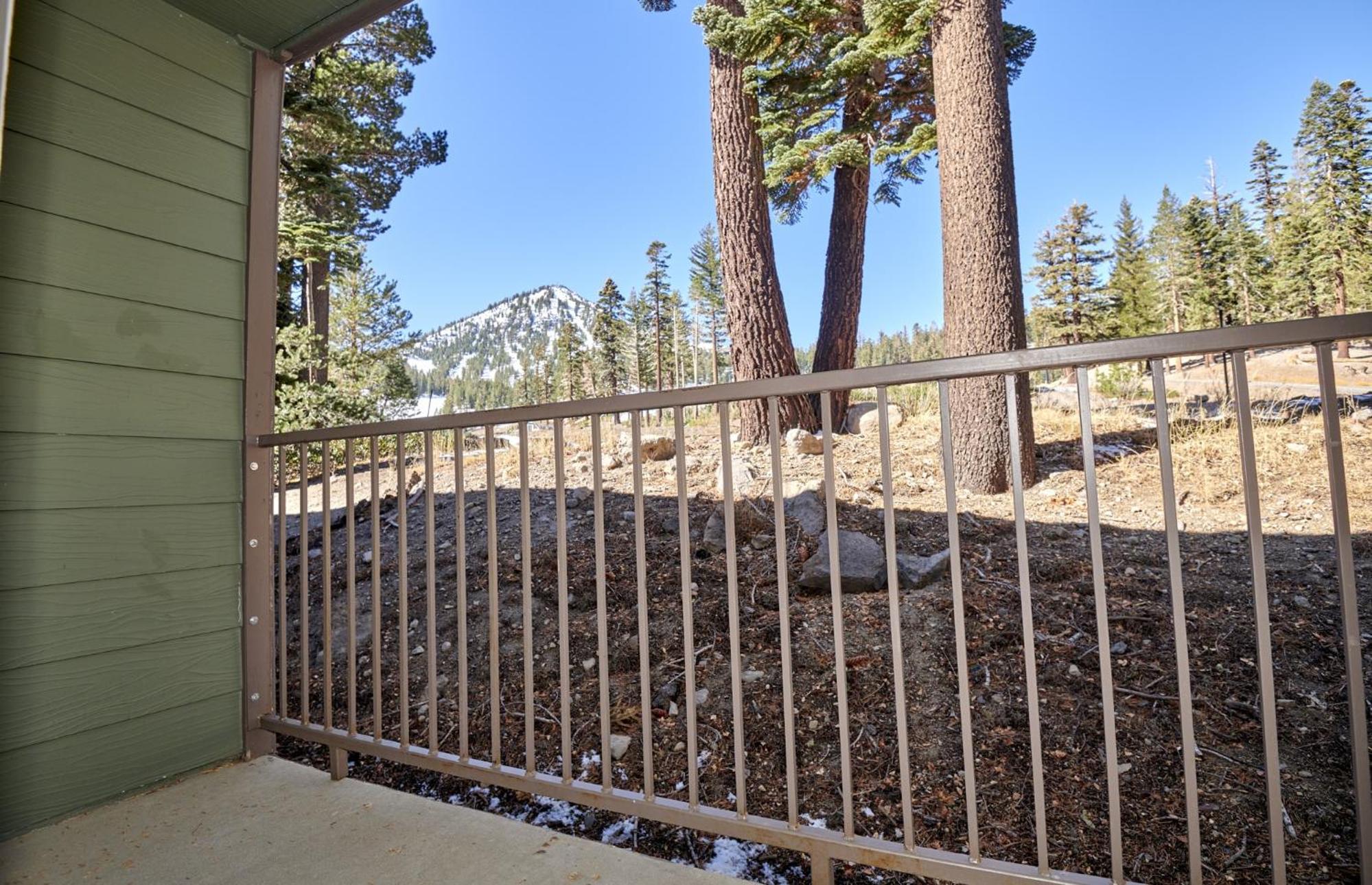 Superior Apartment photo 2