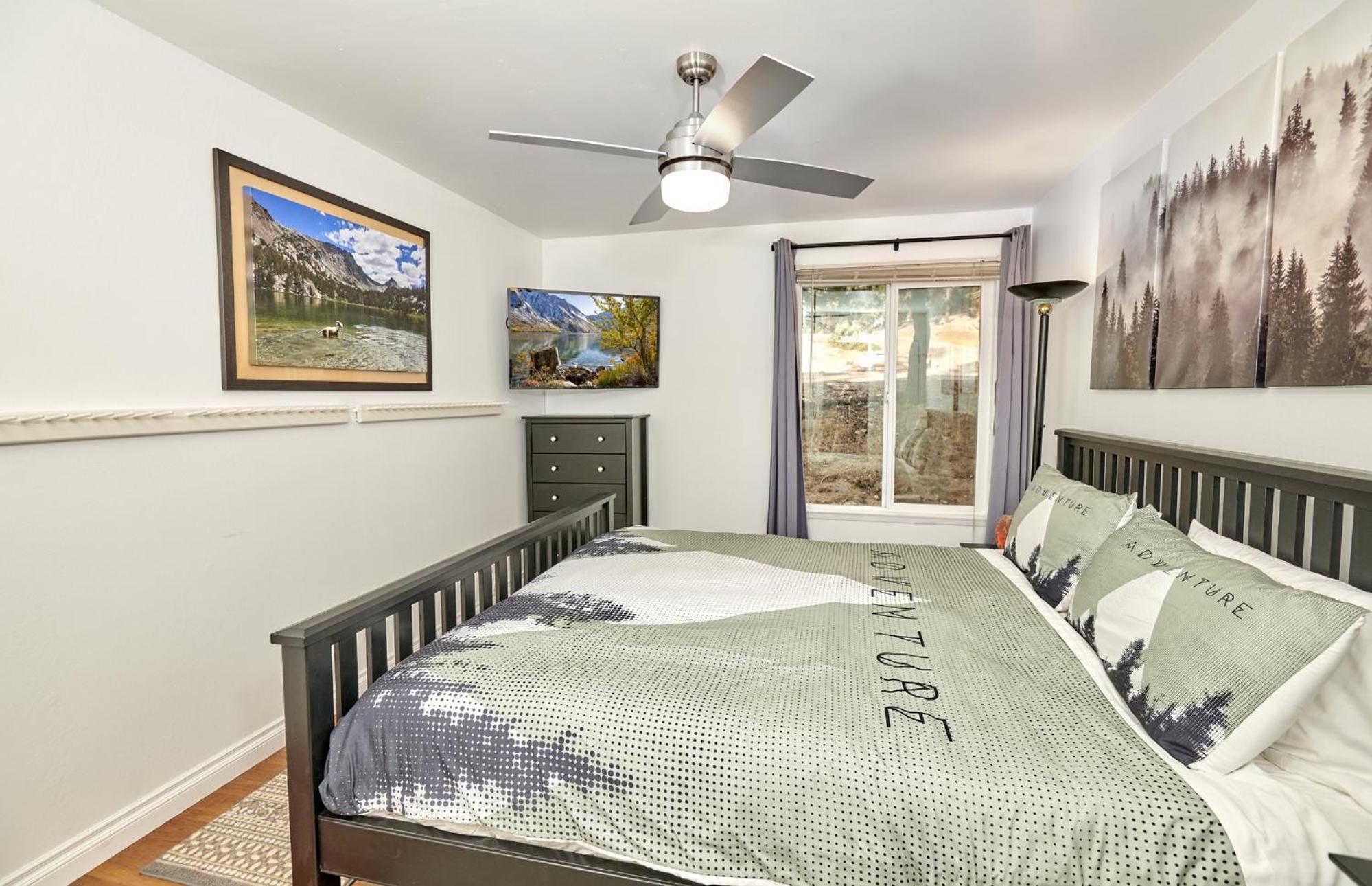 Apartment With Mountain View photo 3