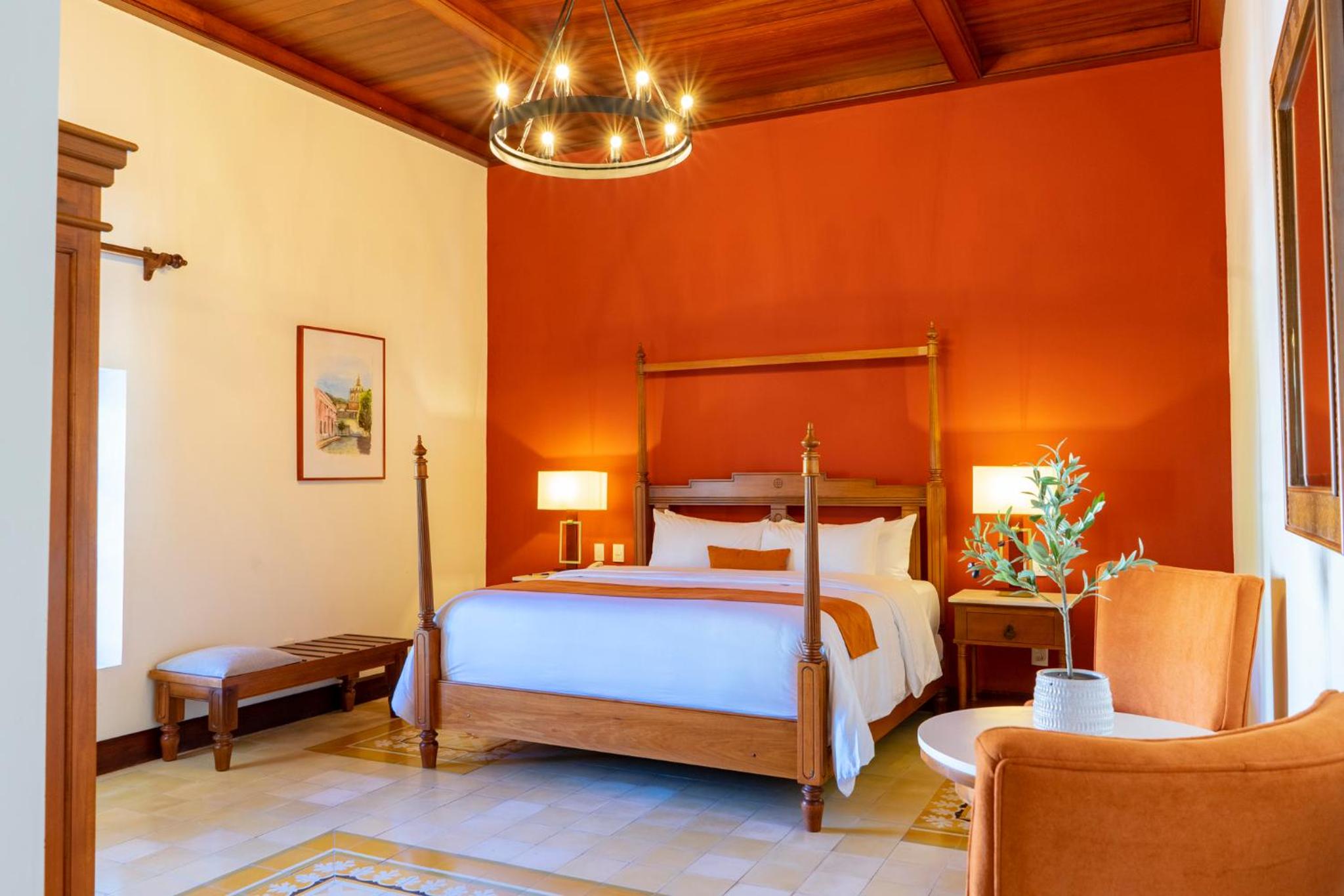 Deluxe Suite - Photo 3