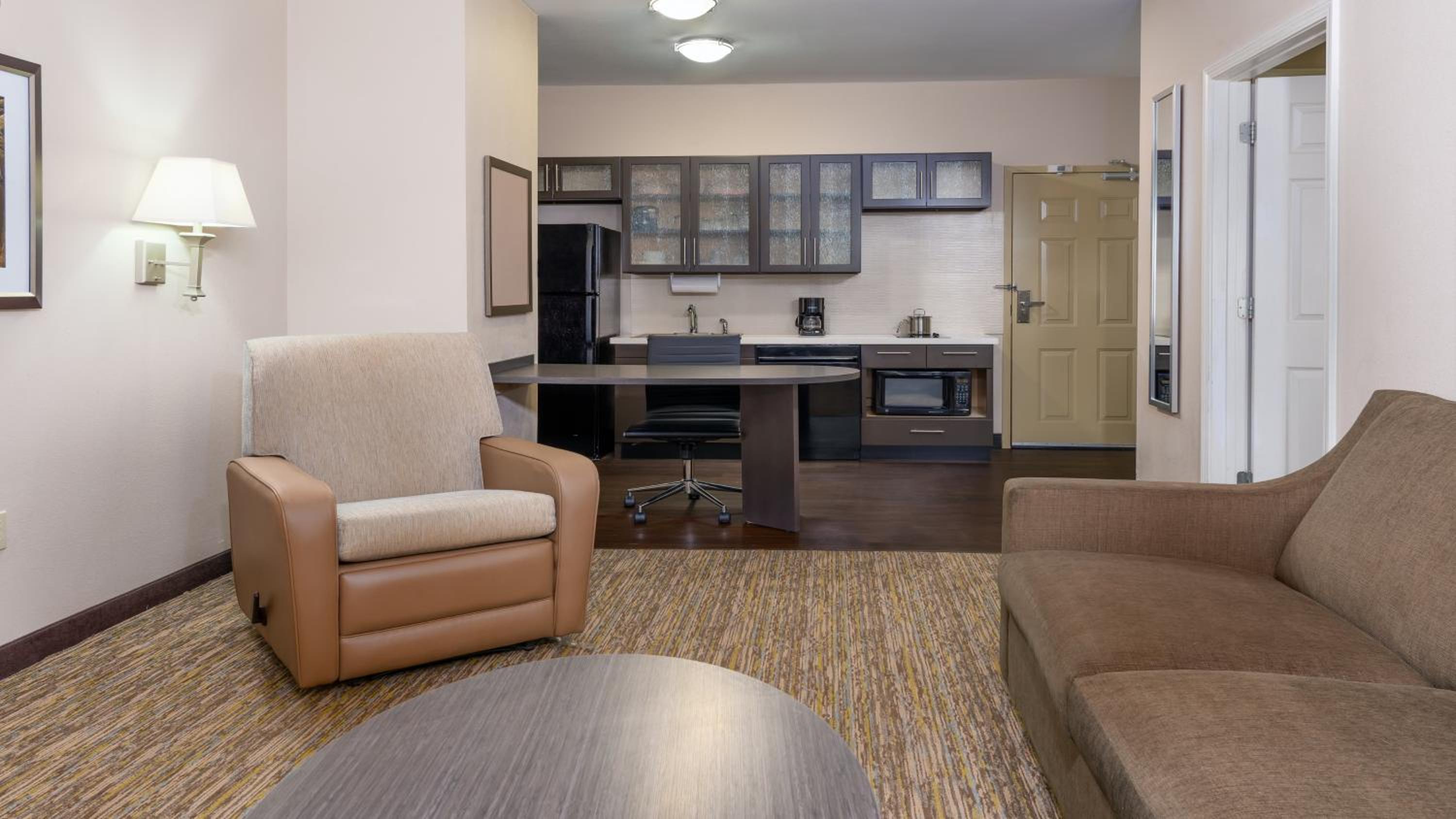 One-Bedroom King Suite with Sofa Bed - Photo 5