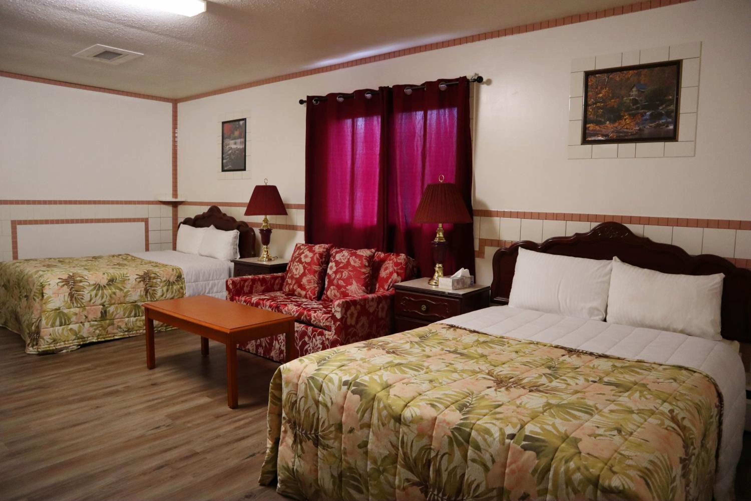 Family Suite - Photo 1