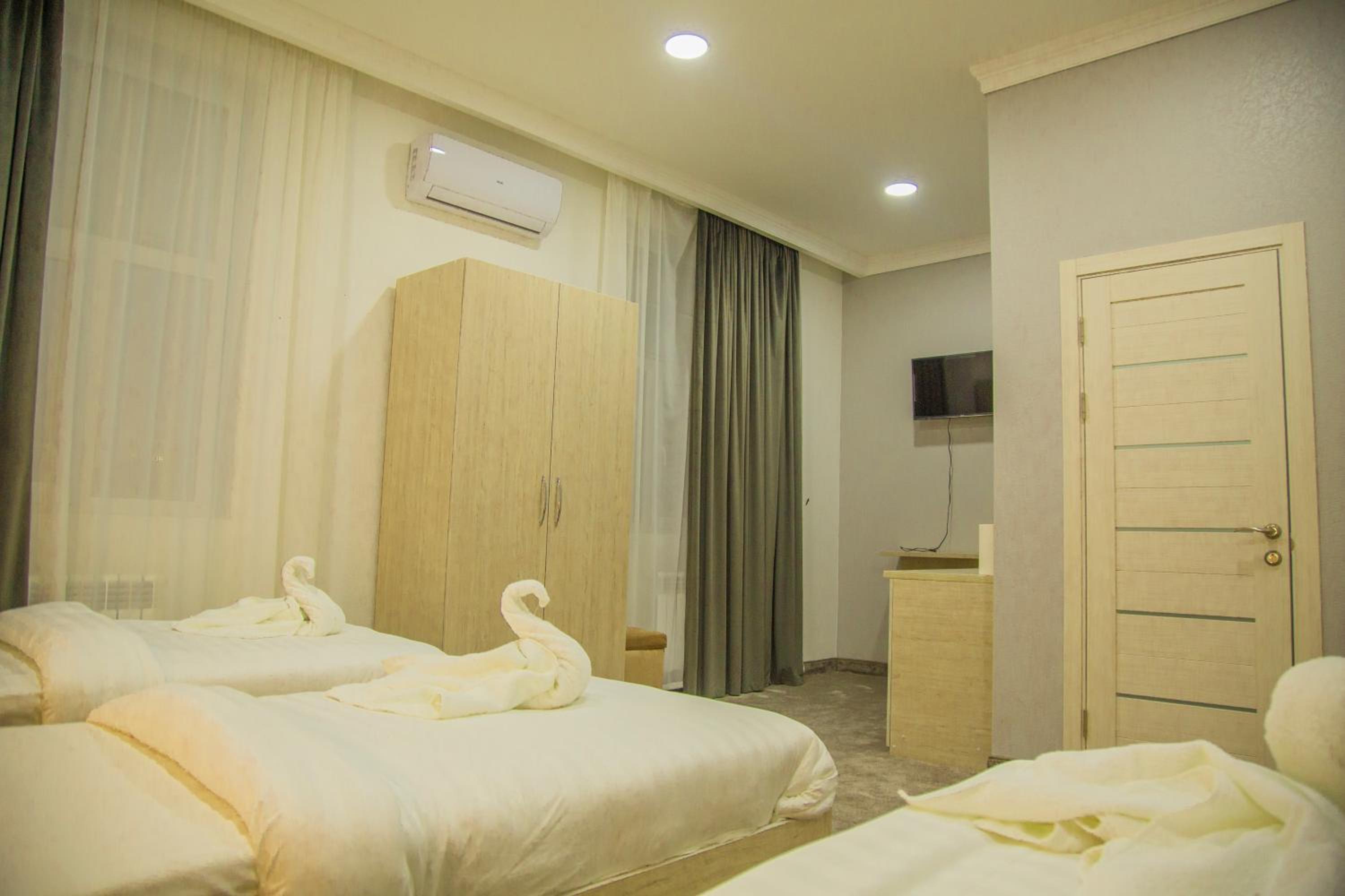 Deluxe Triple Room - Photo 3