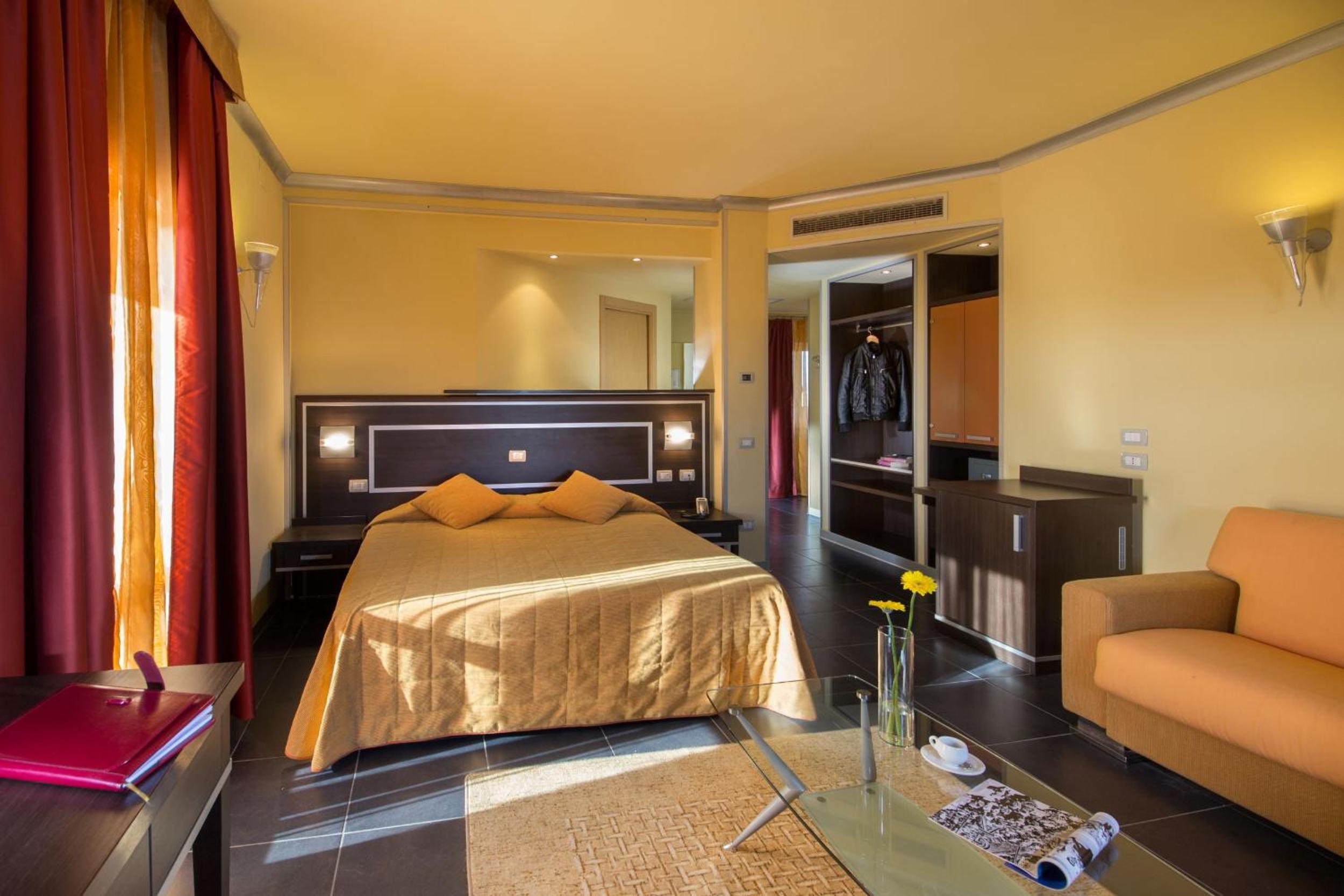 Suite photo 1