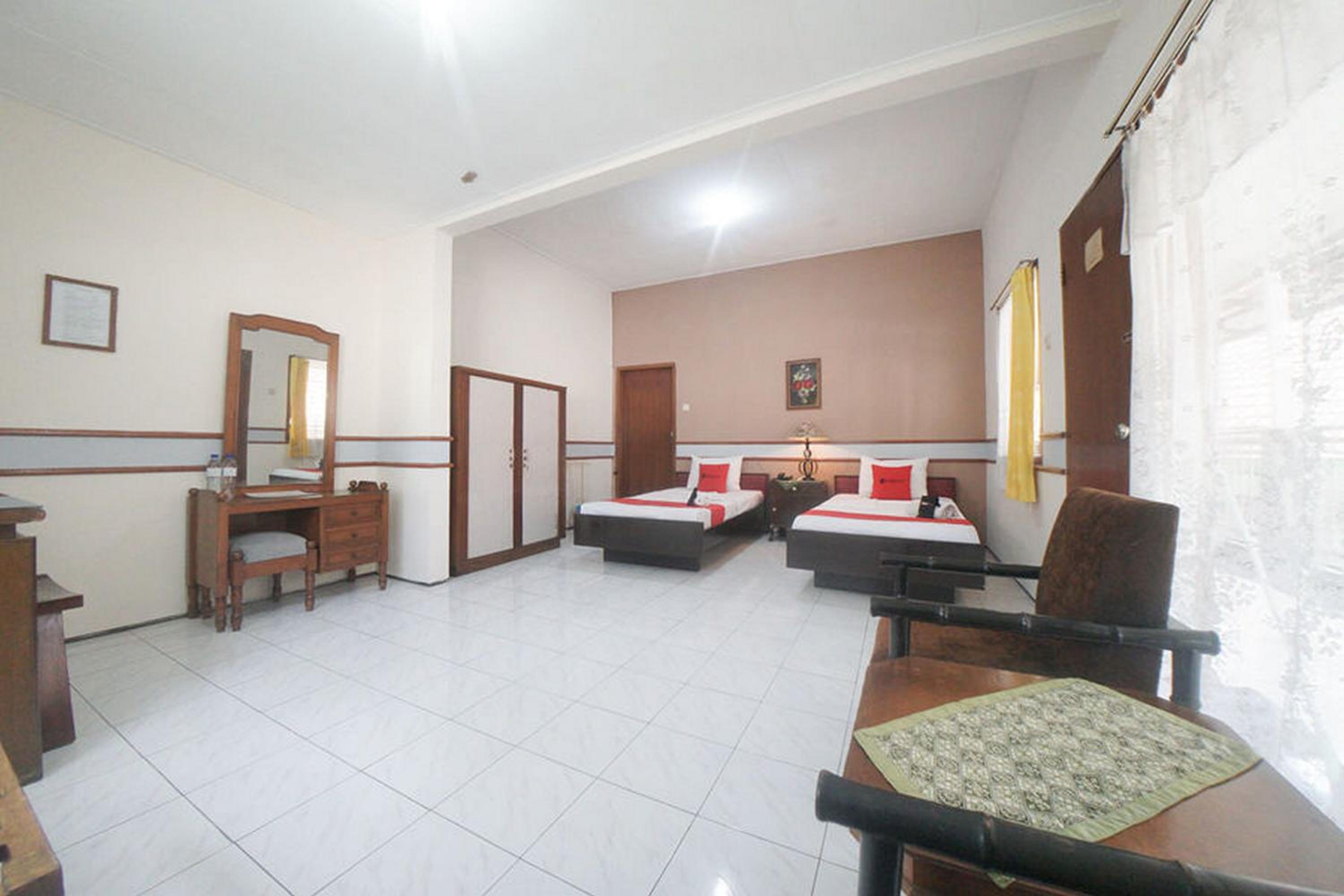Twin Room - Photo 4