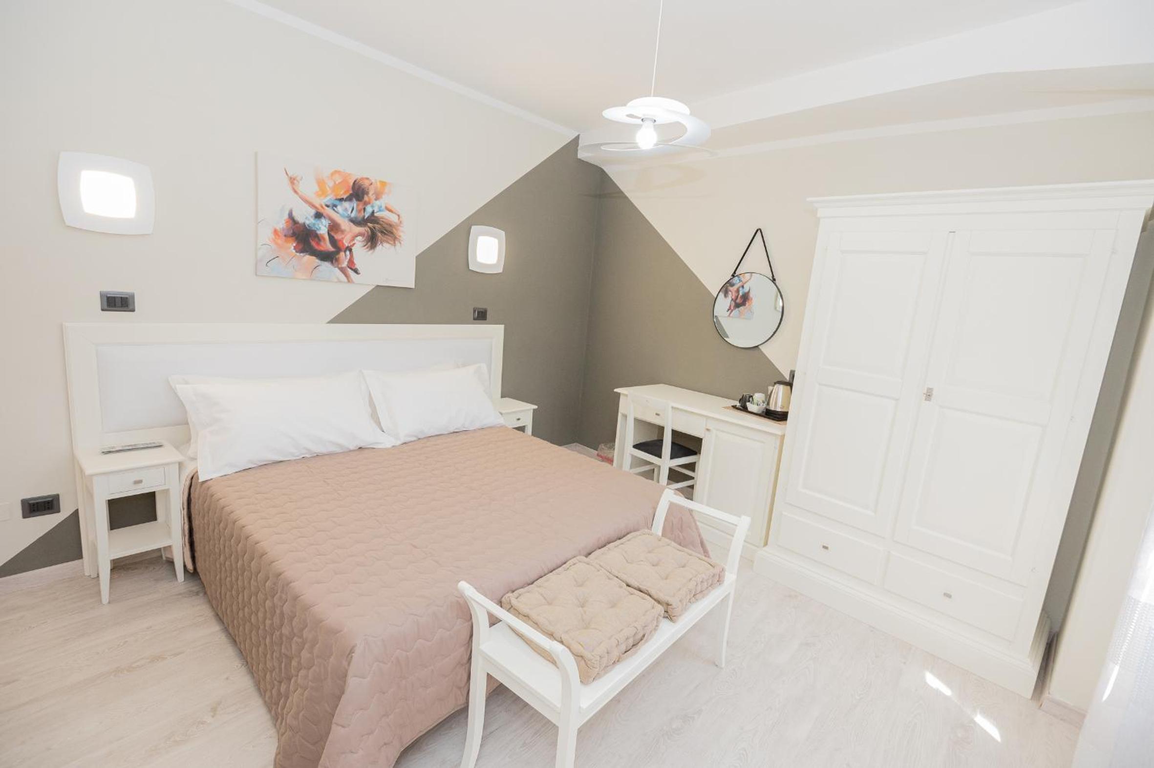 Superior Double or Twin Room - Photo 5
