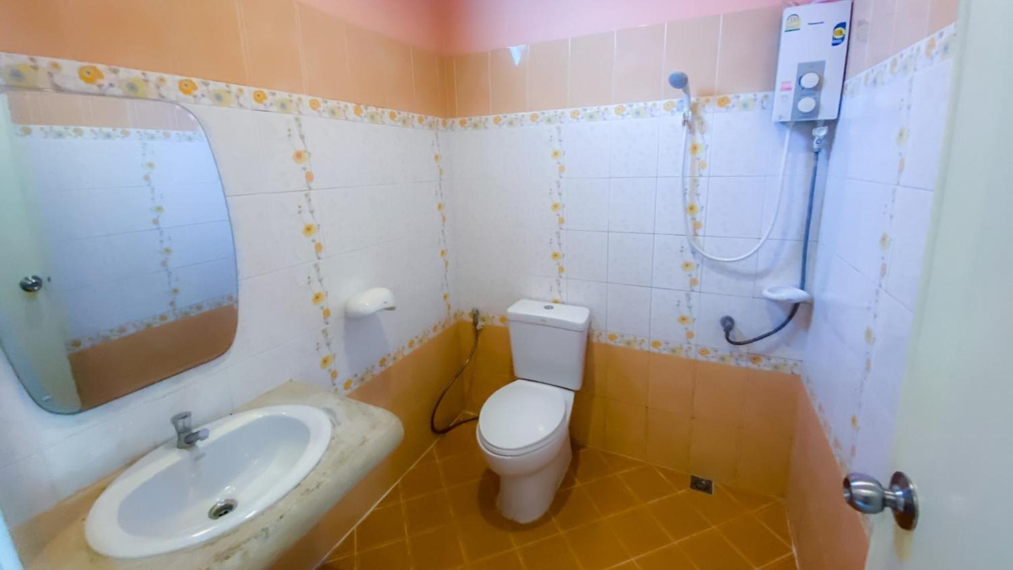 Double Room - Photo 2