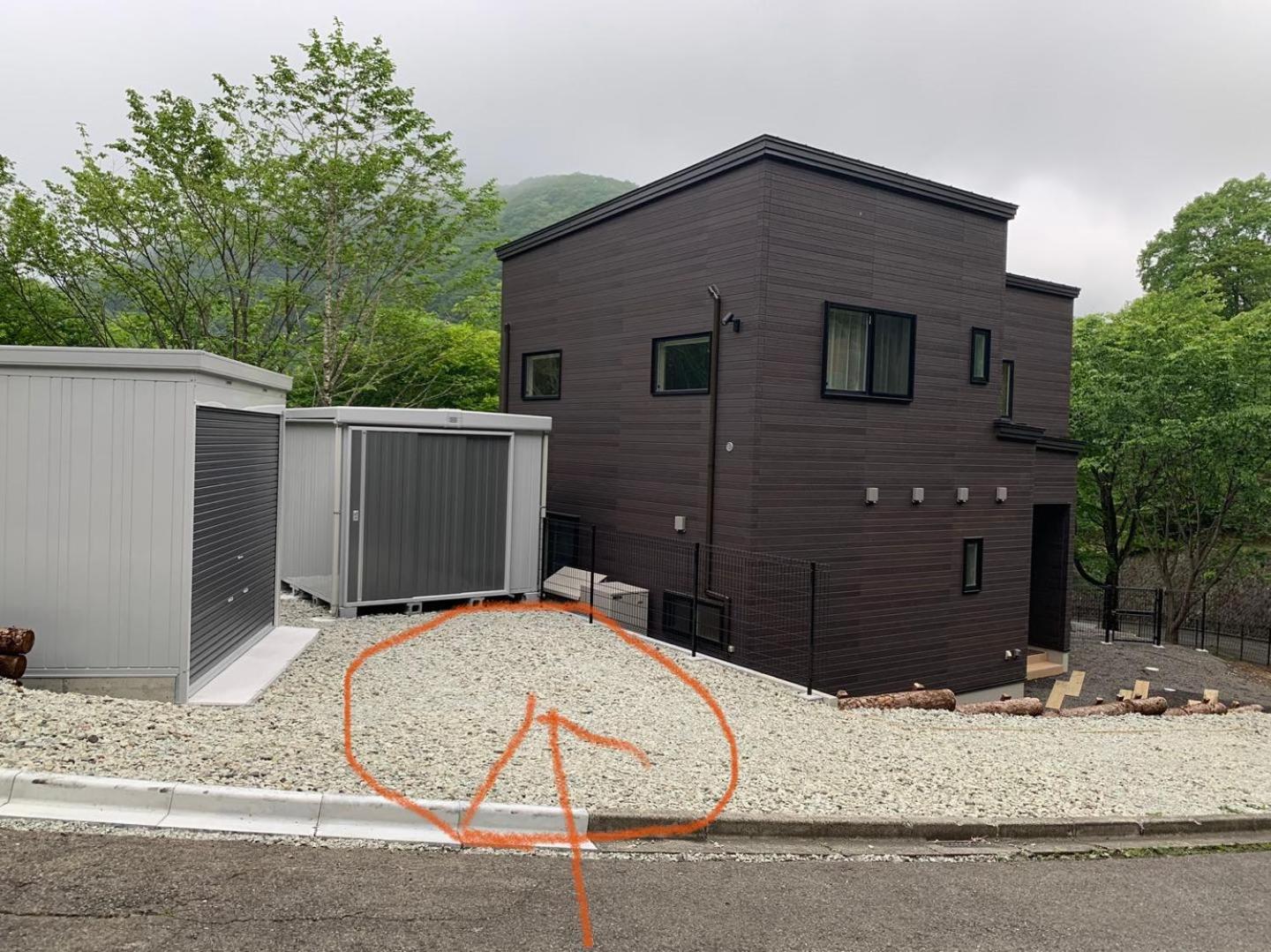 Three-Bedroom House - Photo 44