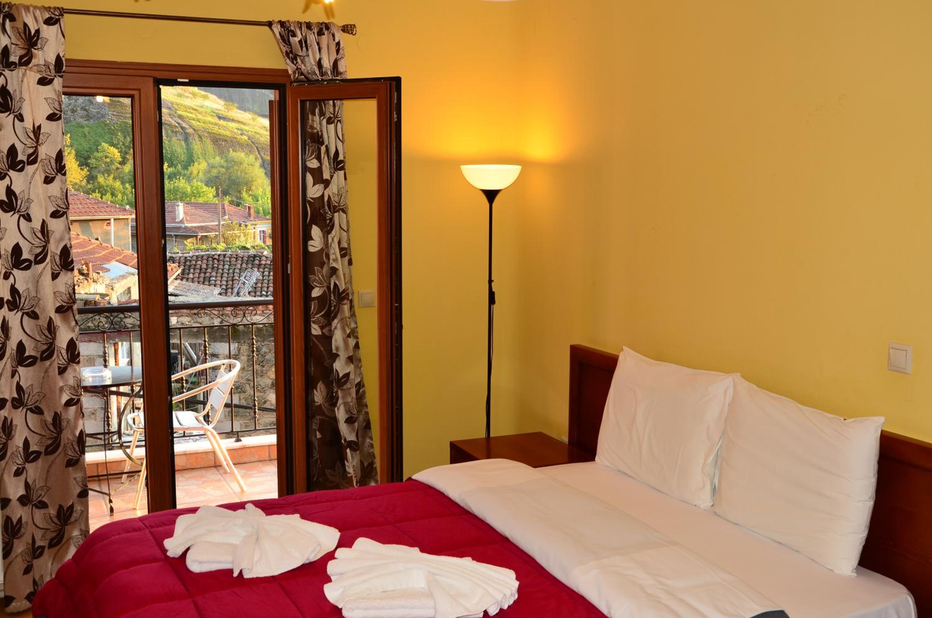 Triple Room with Meteora View
