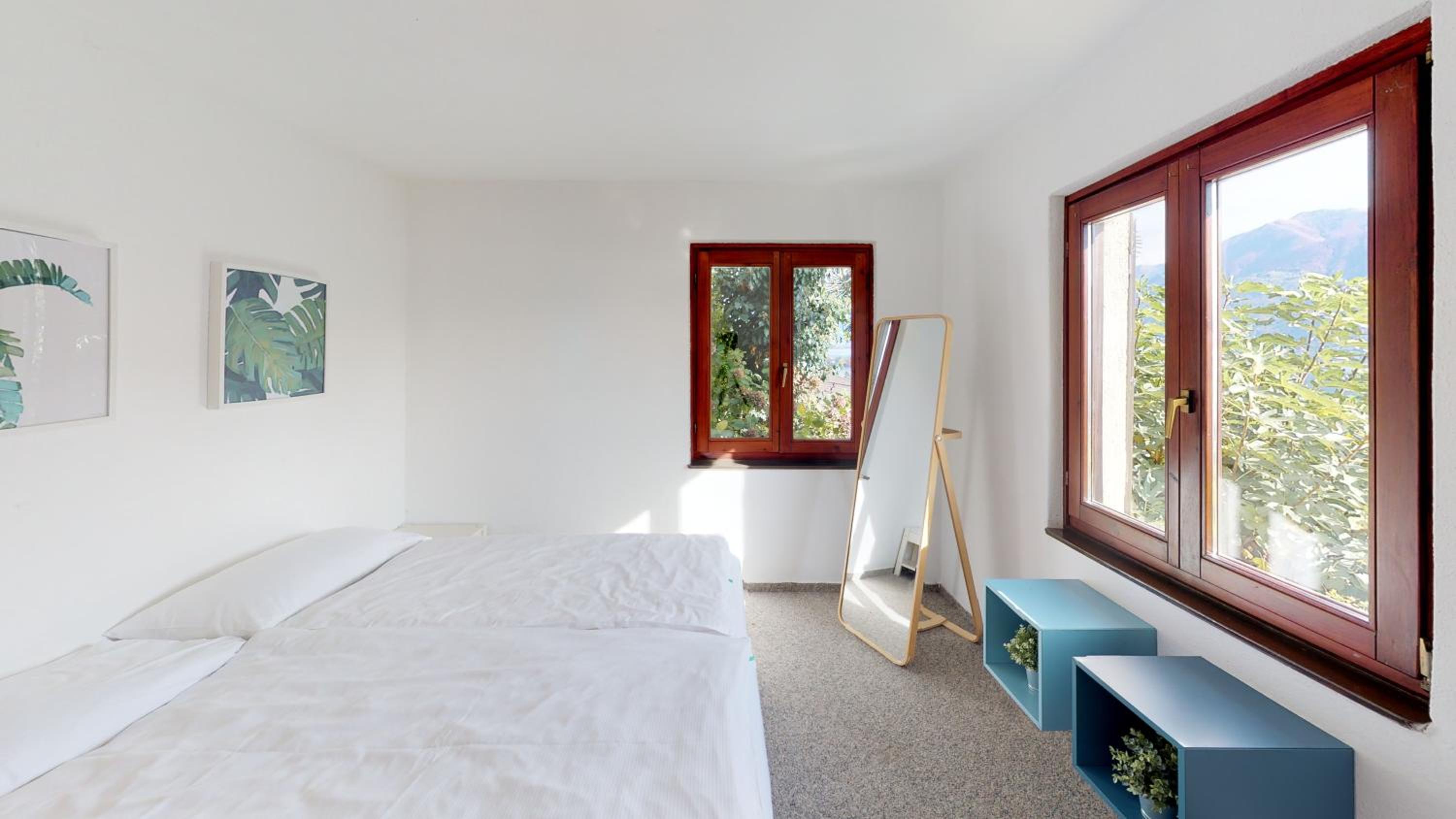 Classic Two-Bedroom Apartment photo 1
