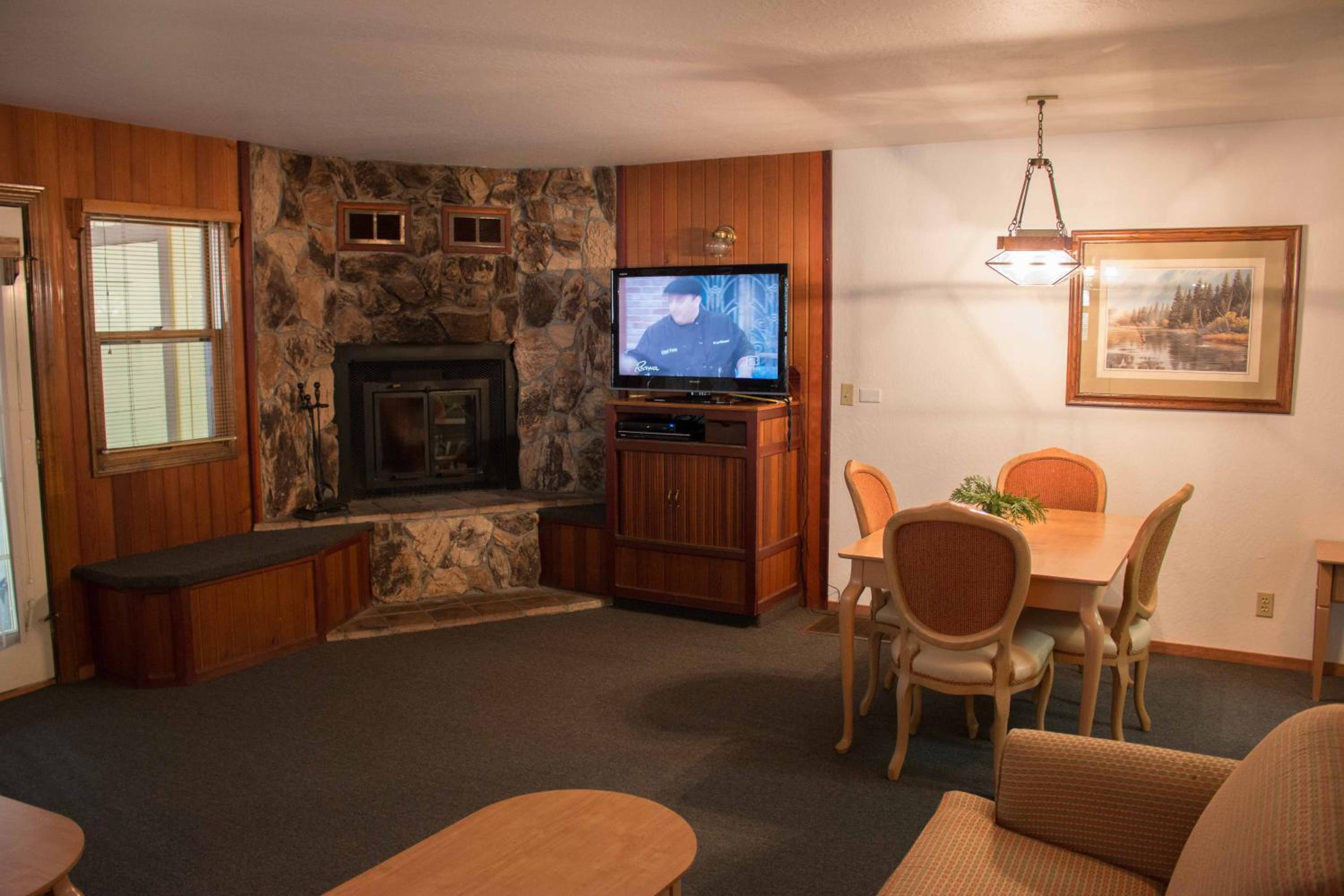 Two-Bedroom Suite photo 1