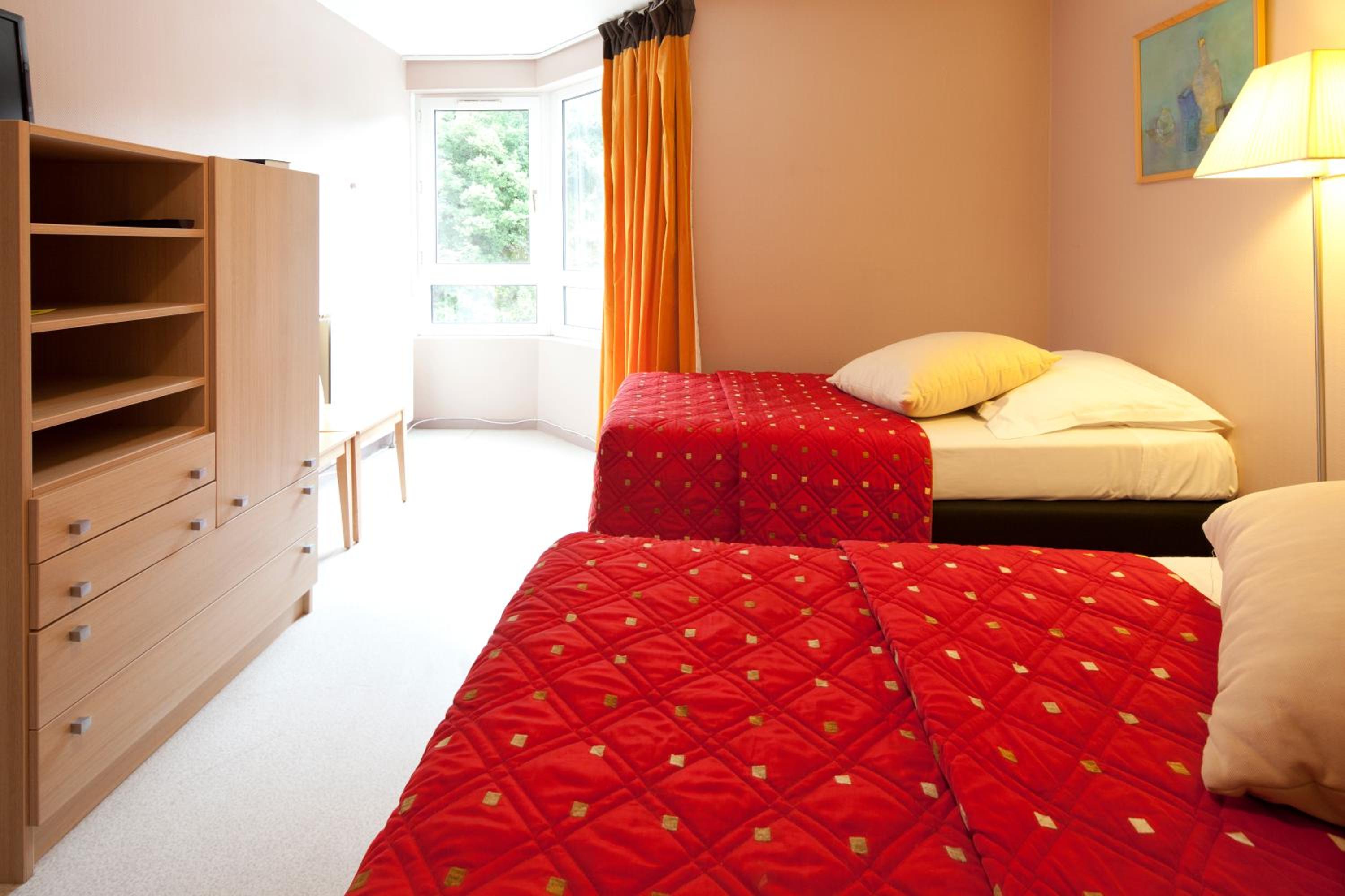 Twin Studio (2 Adults) - Photo 4