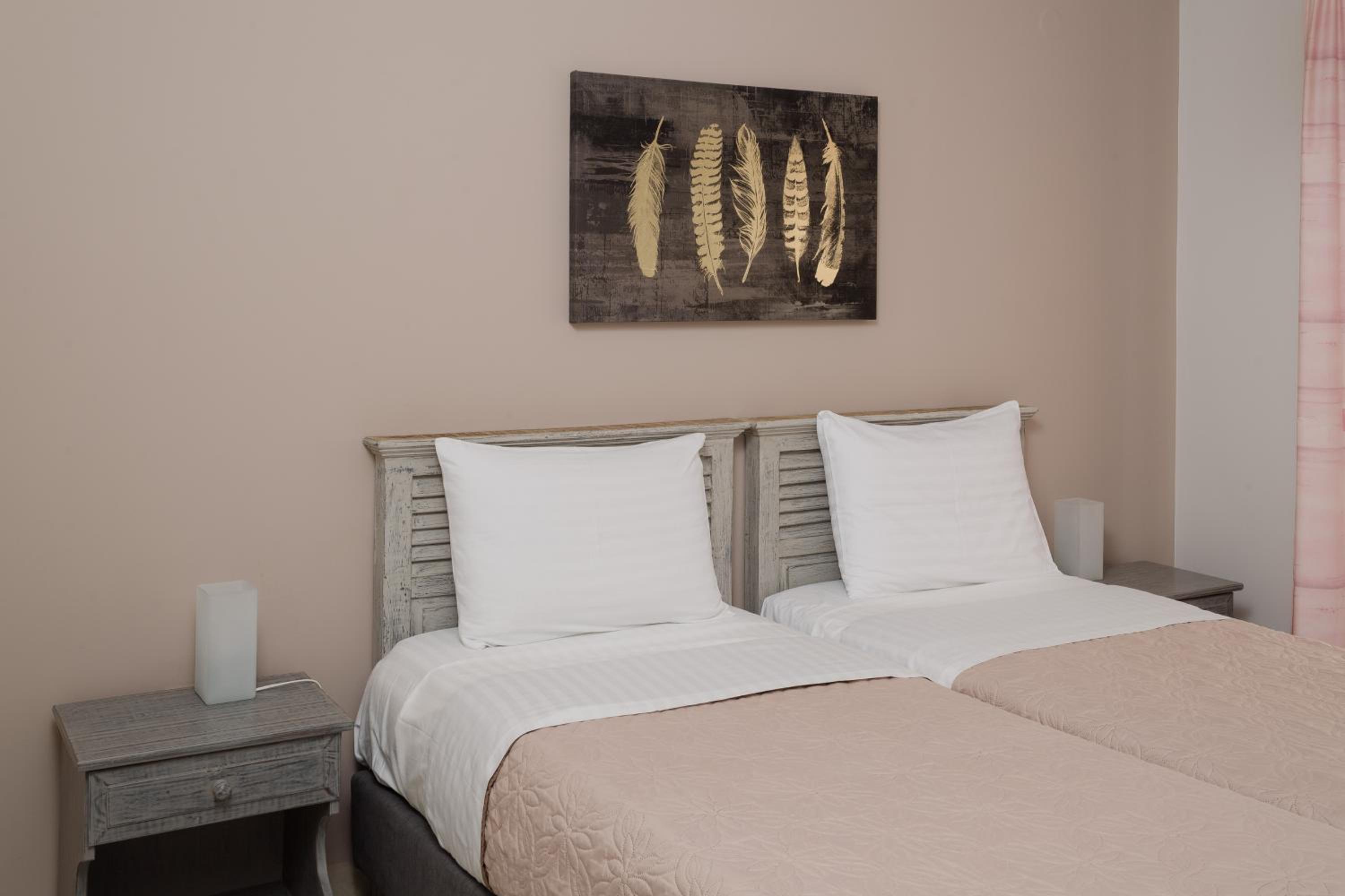 Two-Bedroom Apartment with Terrace and Sea View photo 3