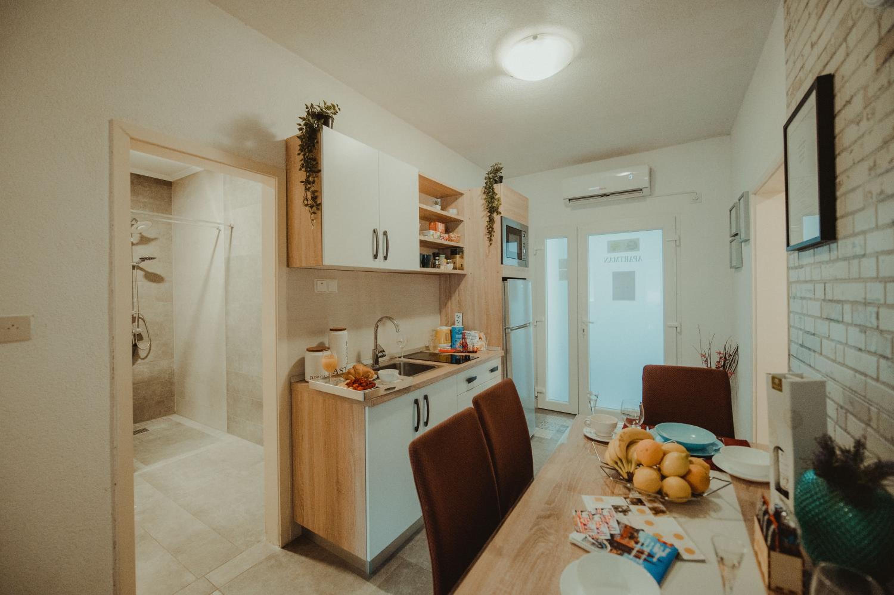Apartment - Photo 17