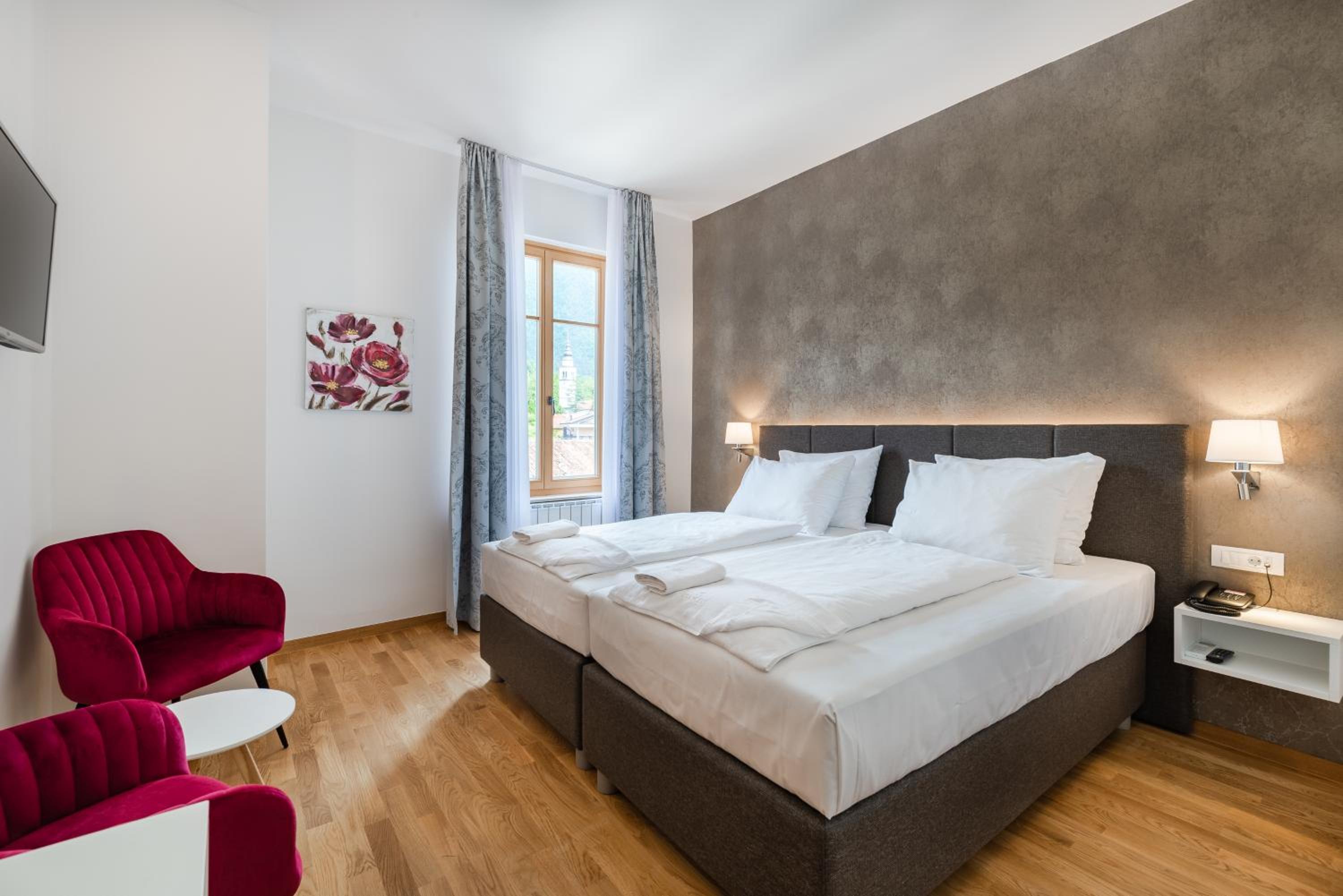 Superior Double or Twin Room - Photo 1