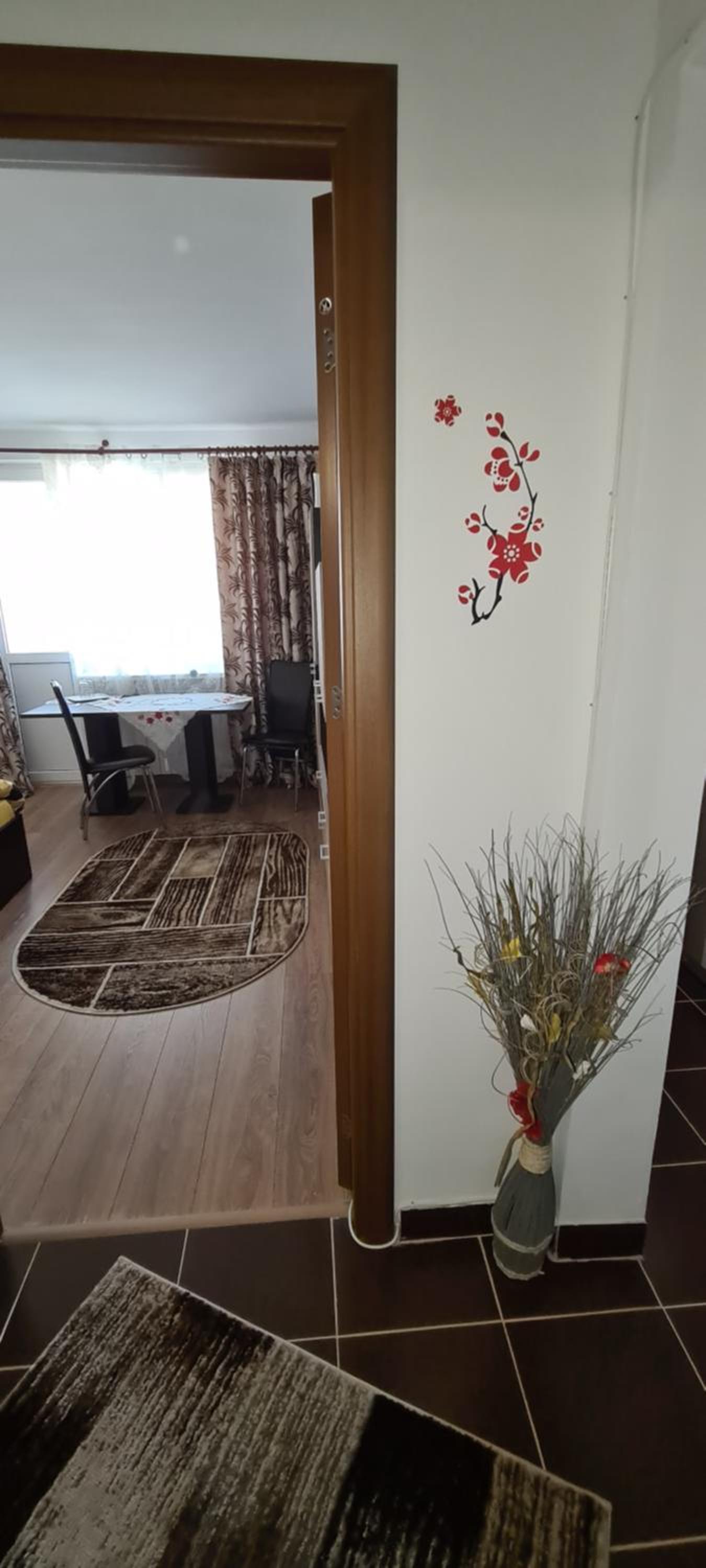 One-Bedroom Apartment - Photo 16