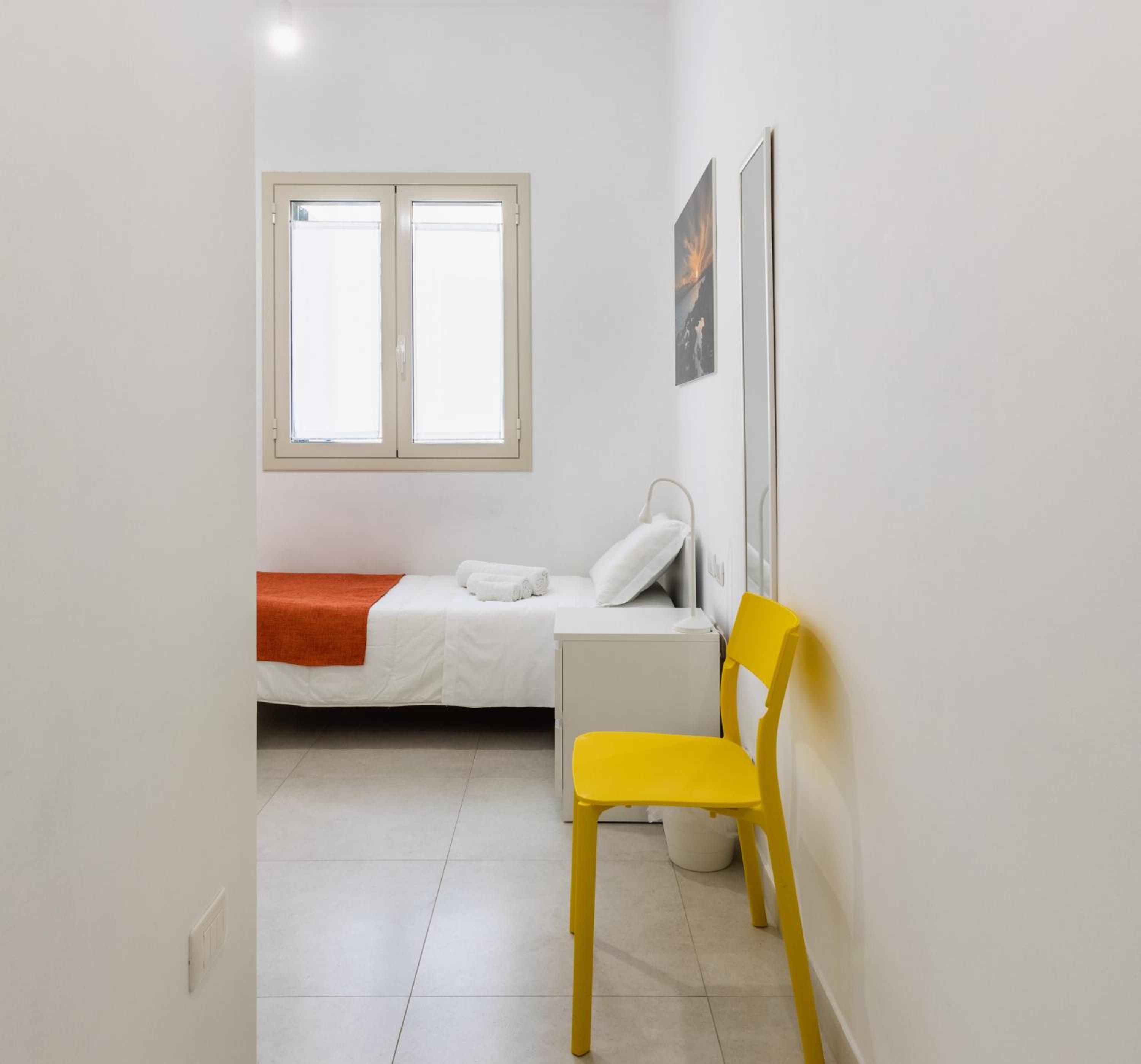 Single Room photo 2